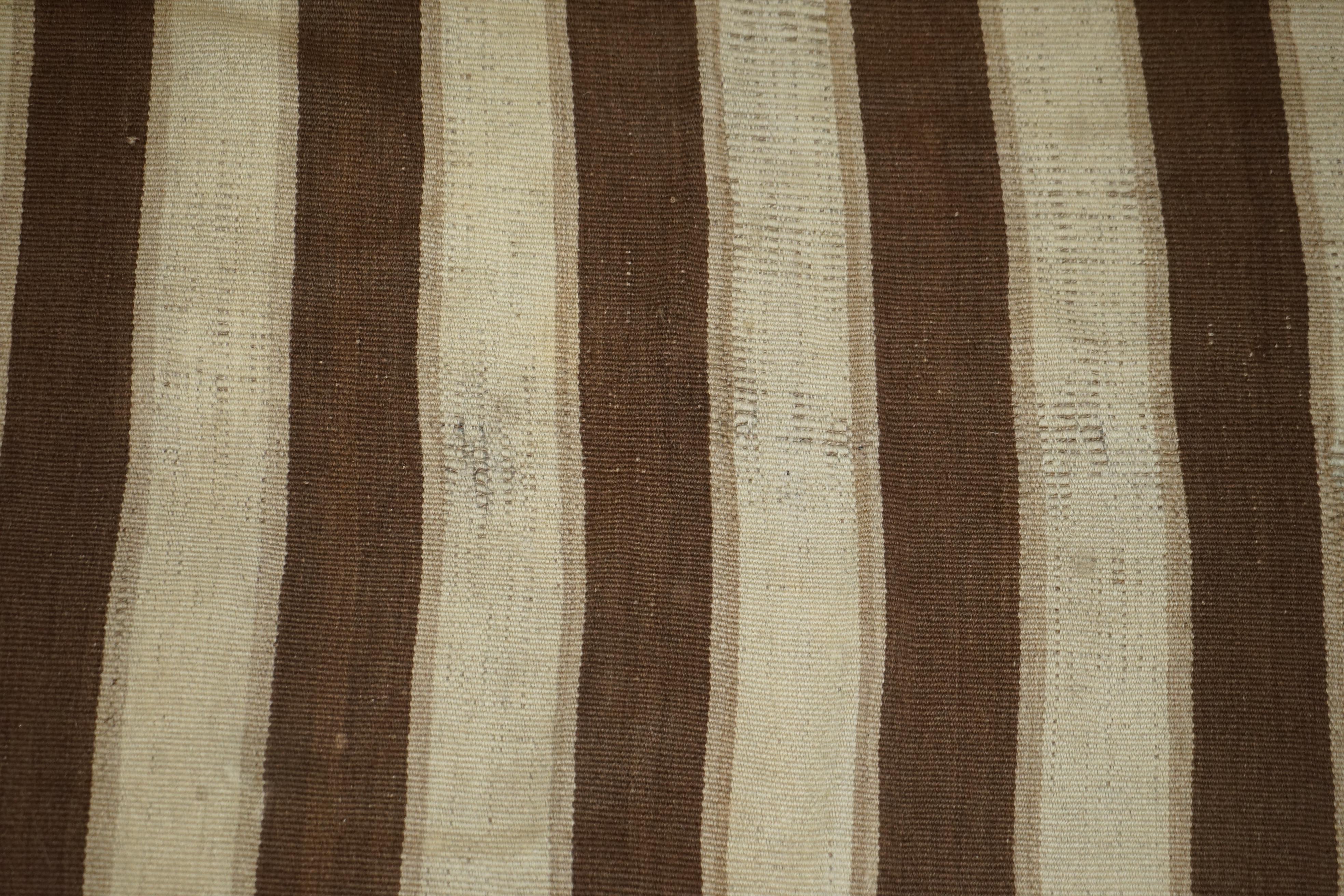 Antique Distressed 1880 Huge Handwoven American Indian Carpet Rug For Sale 4