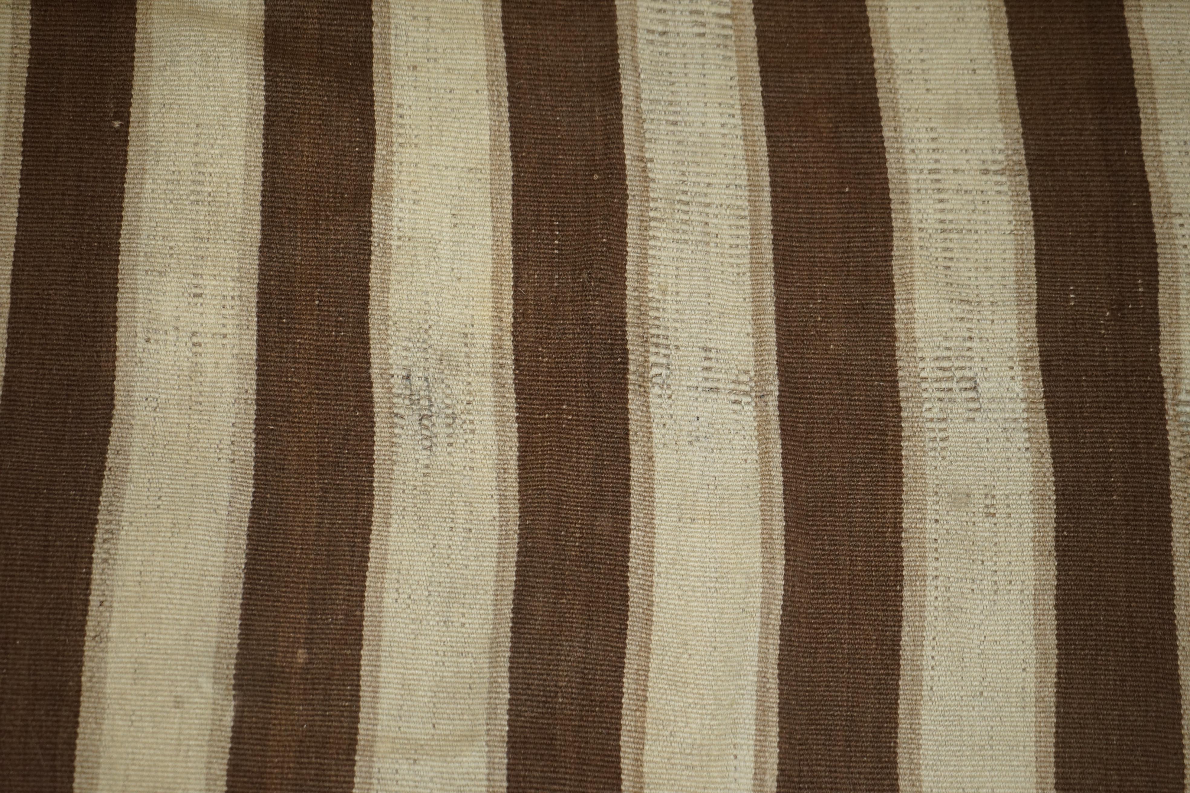 Antique Distressed 1880 Huge Handwoven American Indian Carpet Rug For Sale 3