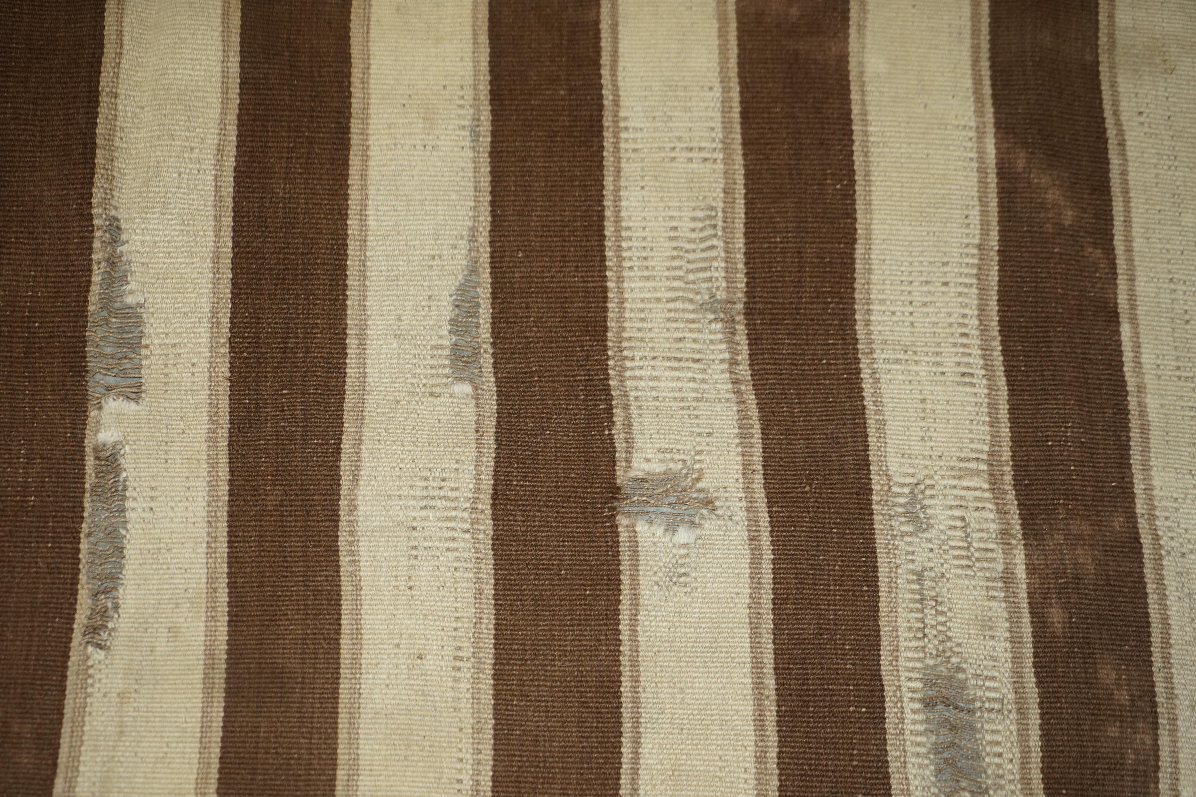 Antique Distressed 1880 Huge Handwoven American Indian Carpet Rug For Sale 6