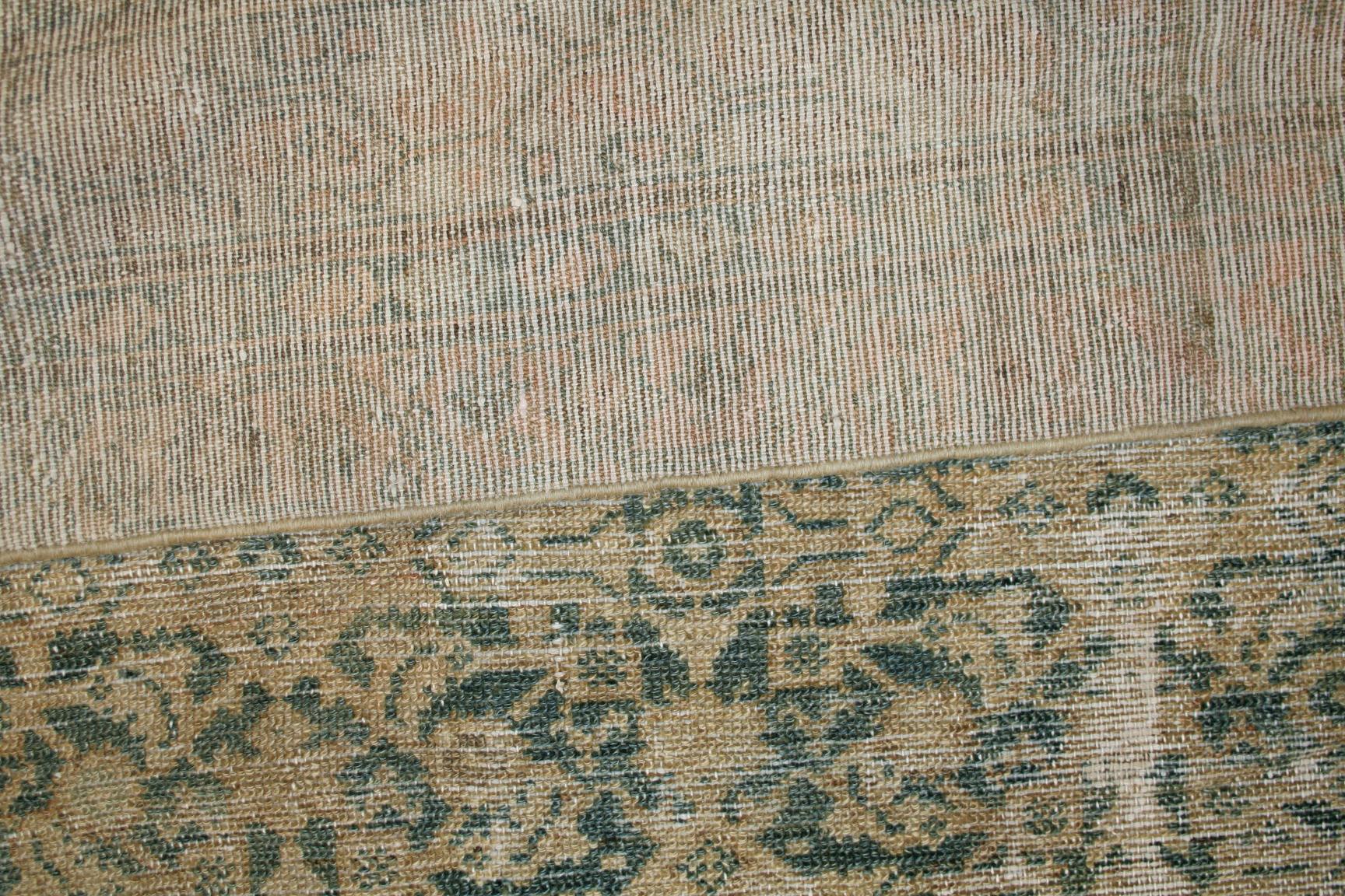 Noué à la main Tapis ancien de Malayer, vert d'eau, avec motif Herati sur toute sa surface en vente