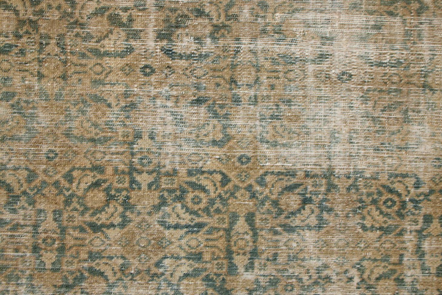 Tapis ancien de Malayer, vert d'eau, avec motif Herati sur toute sa surface Abîmé - En vente à Milan, IT