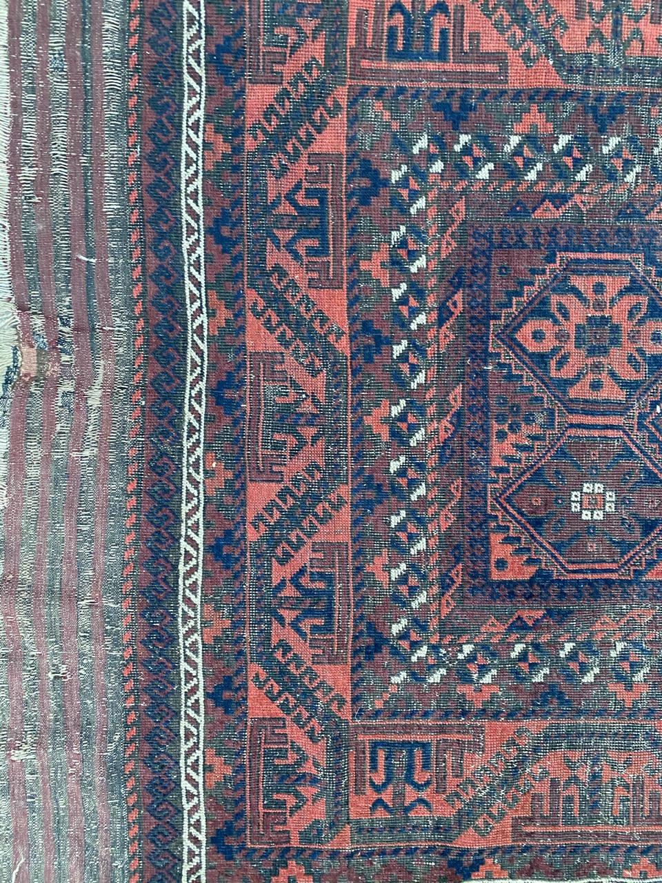Antique Distressed Baluch Afghan Rug In Fair Condition For Sale In Saint Ouen, FR