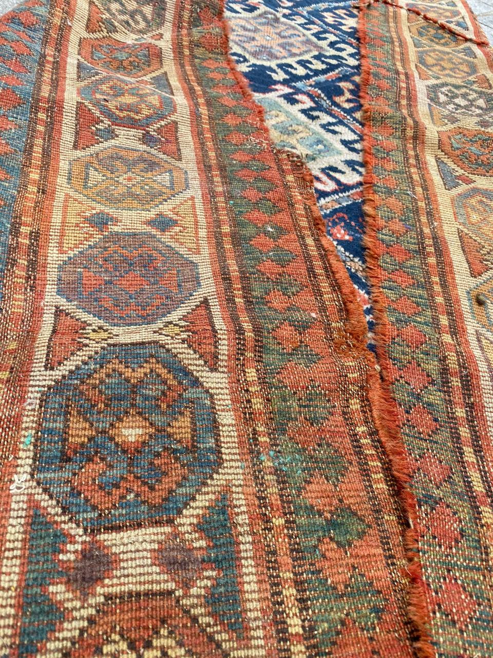 Bobyrug's Antique Distressed Kaukasischer Kazak-Teppich im Angebot 3