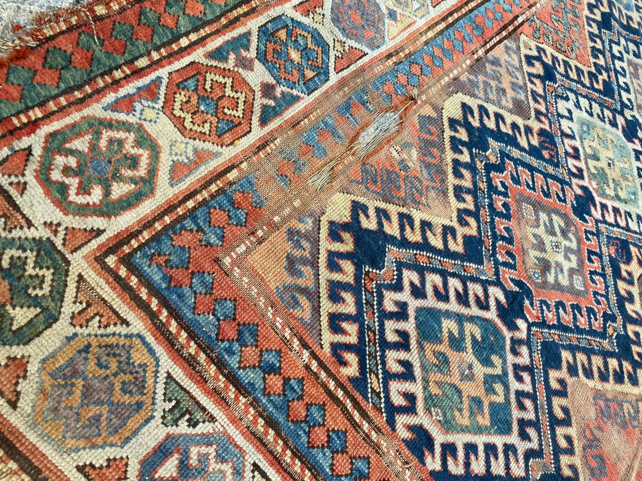 Bobyrug's Antique Distressed Kaukasischer Kazak-Teppich im Angebot 1