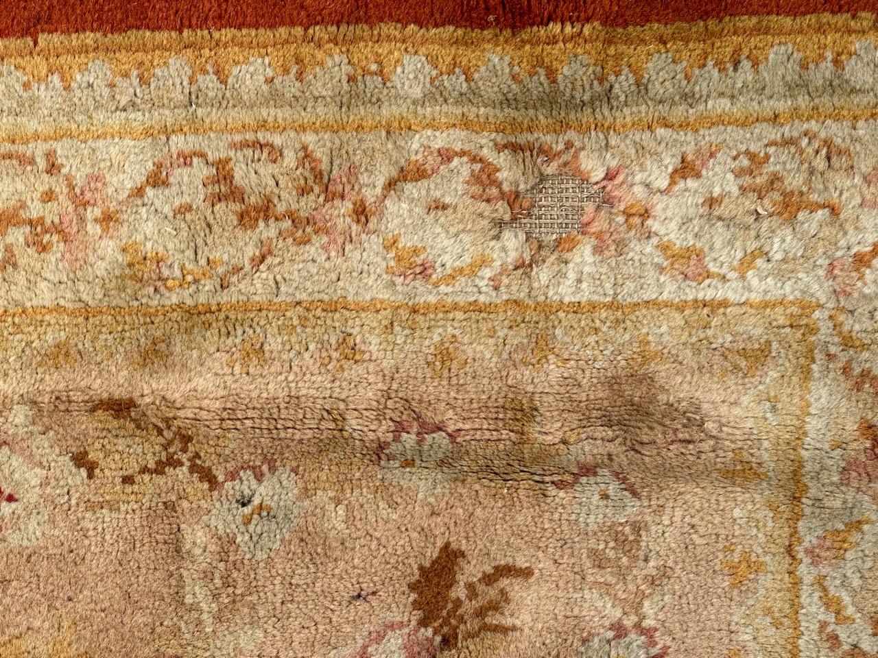 Alfombra antigua de diseño savonnerie francesa envejecida en venta 6