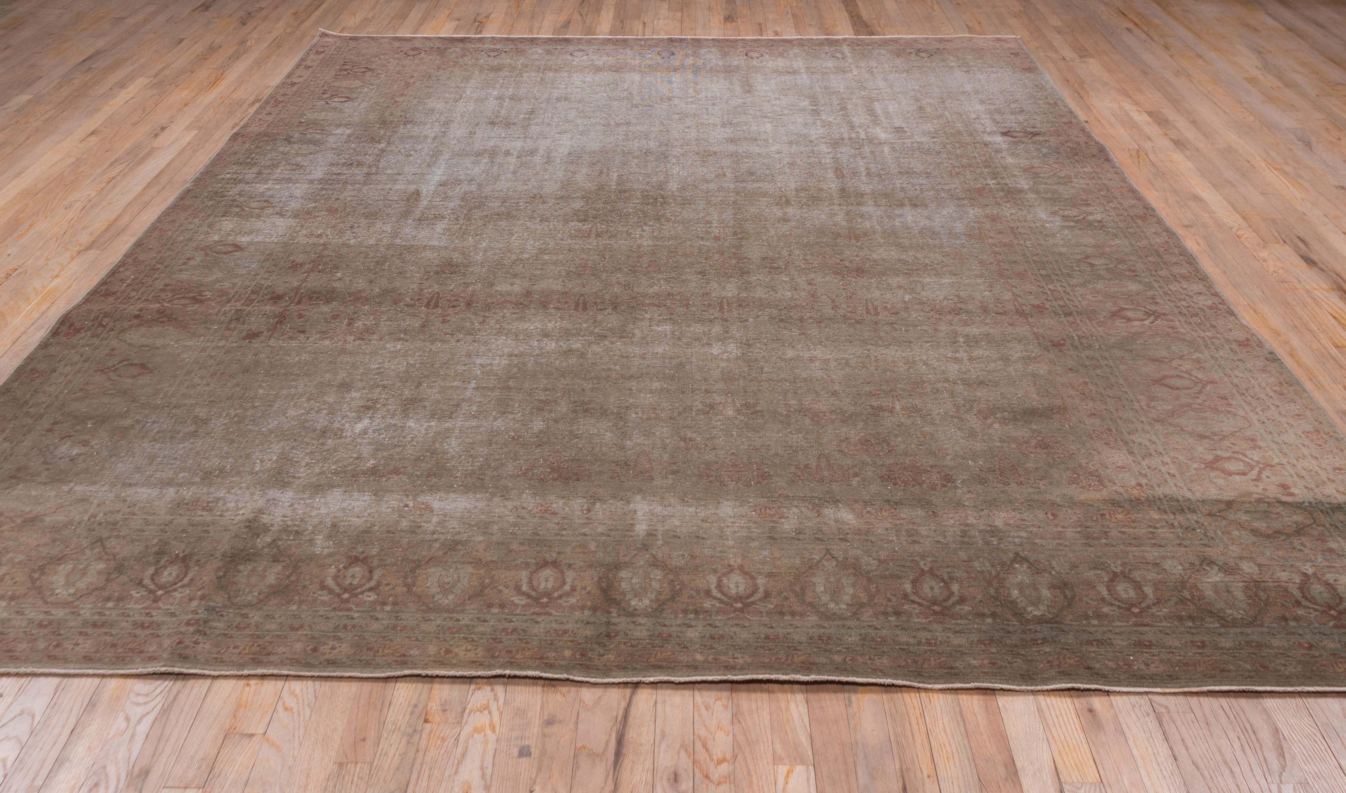 Antique Distressed Indian Amritzar Carpet, circa 1910s, Mauve Field 1