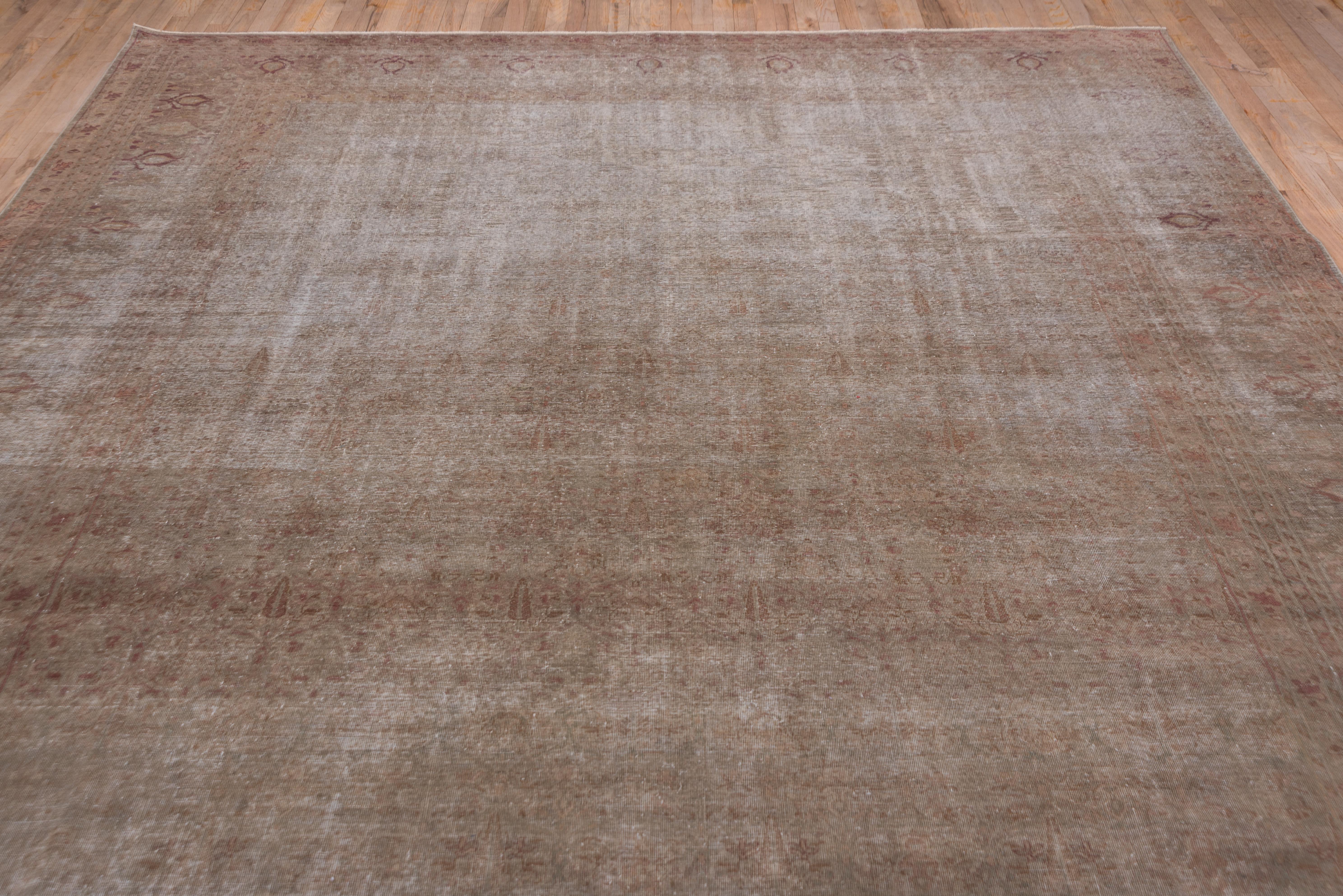 Antique Distressed Indian Amritzar Carpet, circa 1910s, Mauve Field 2
