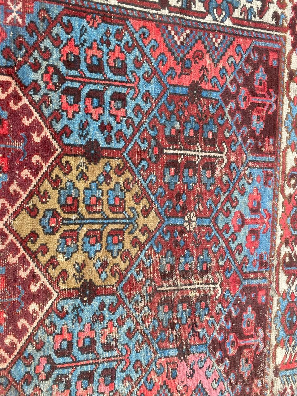 Bobyrug’s Antique Distressed Kurdish Rug In Distressed Condition For Sale In Saint Ouen, FR