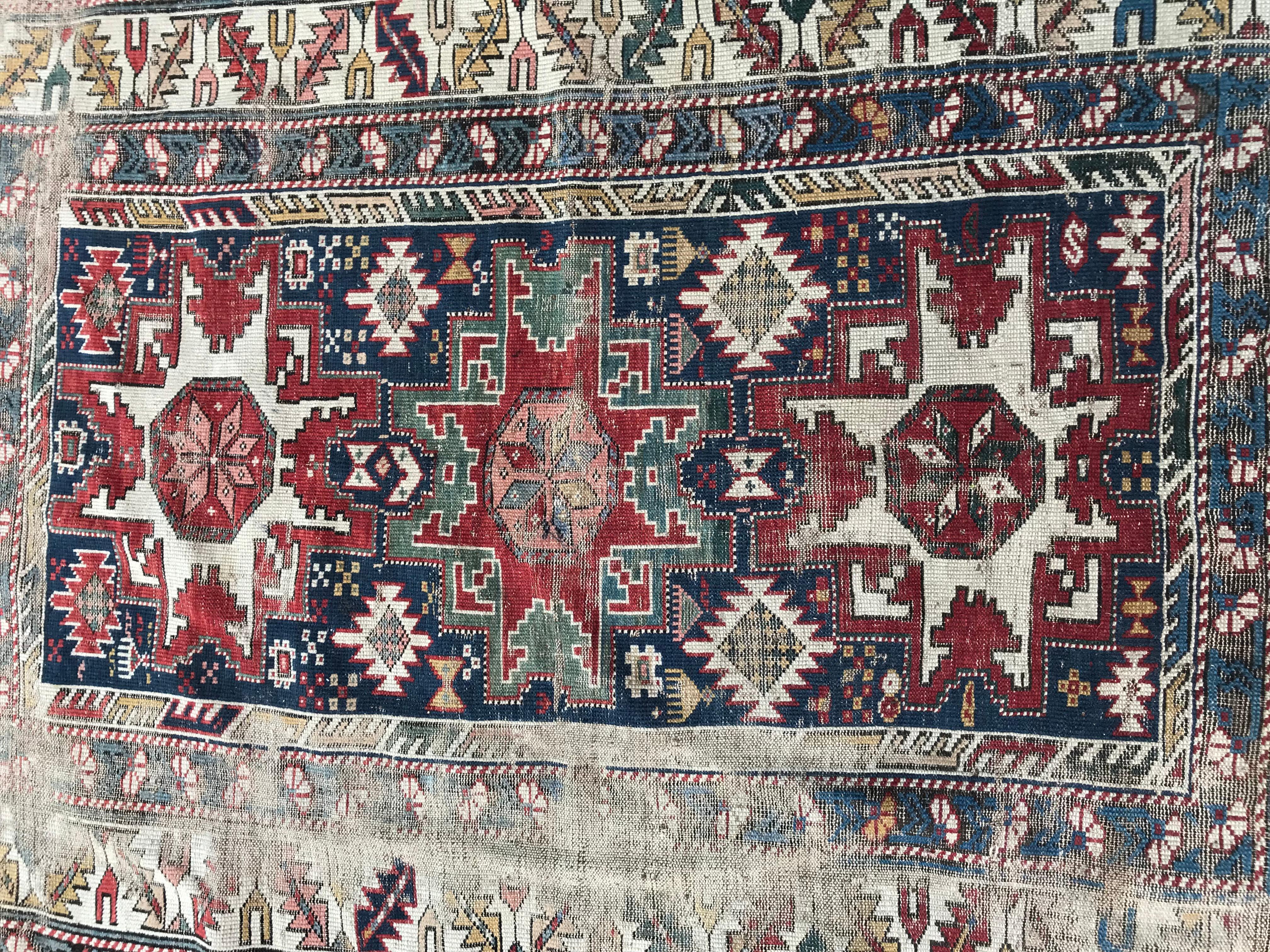 Beautiful distressed antique chirwan from Caucasus late 19th century, entirely hand knotted with wool velvet on wool foundation with natural colors.

✨✨✨
