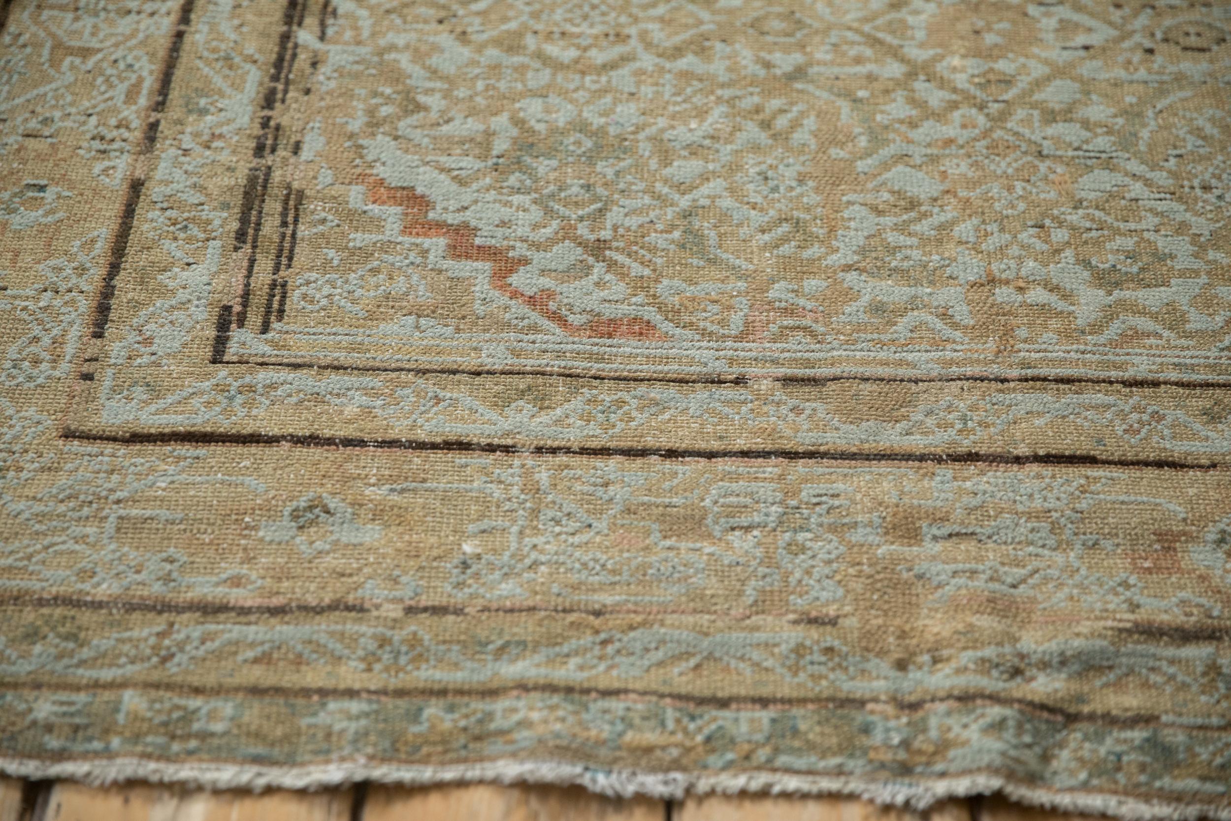 Antiker Distressed Malayer-Teppich im Used-Look im Angebot 2