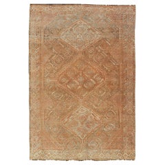 Tapis persan Shiraz ancien vieilli dans des tons d'orange doux, Lt. Marron, Gris