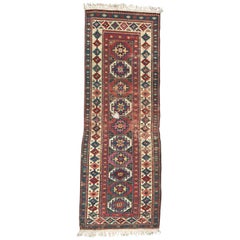 Tapis de couloir caucasien Shirwan ancien vieilli