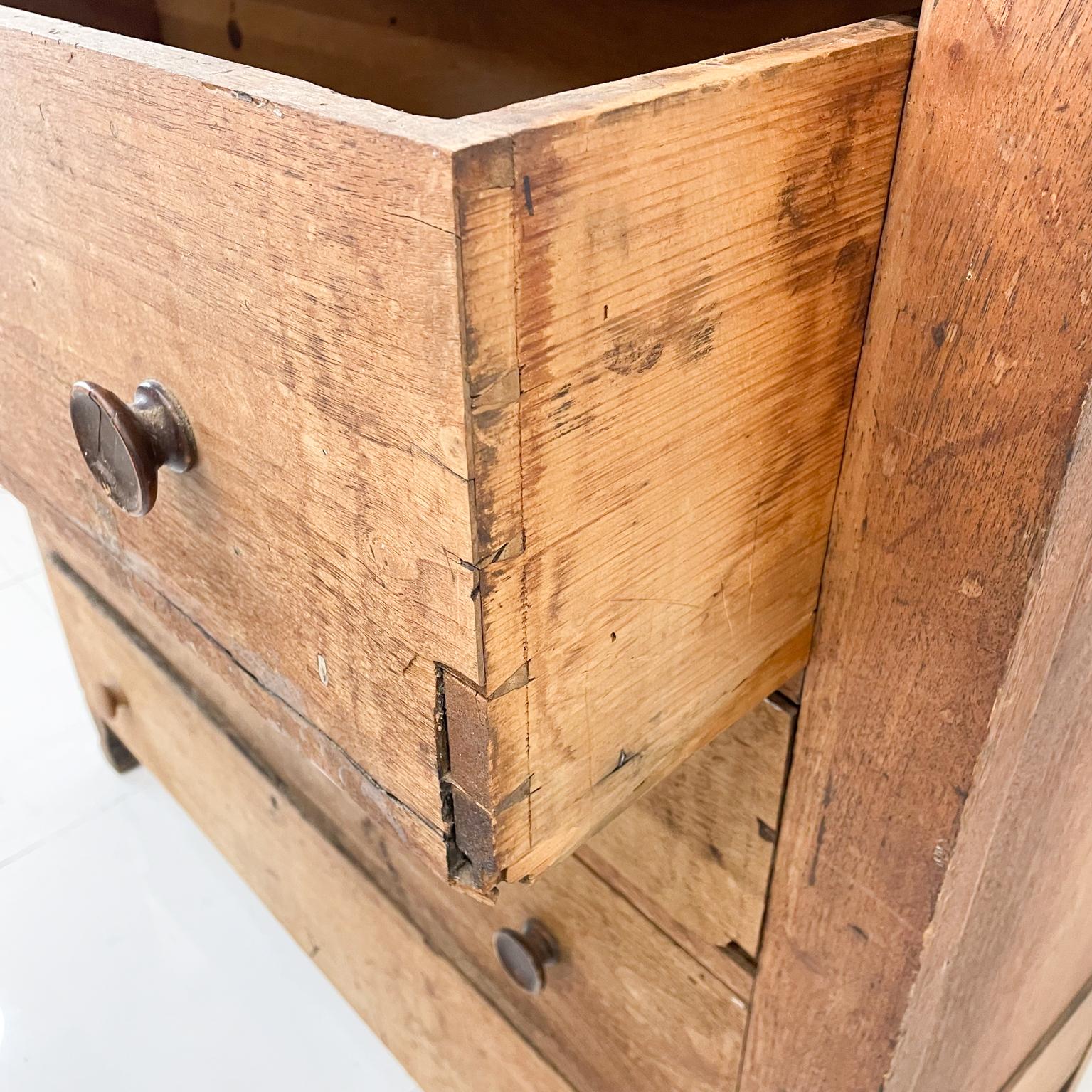 Antique Distress Tall Wood Dresser Skeleton Key Dovetail Design 4 Drawers 1800s 6