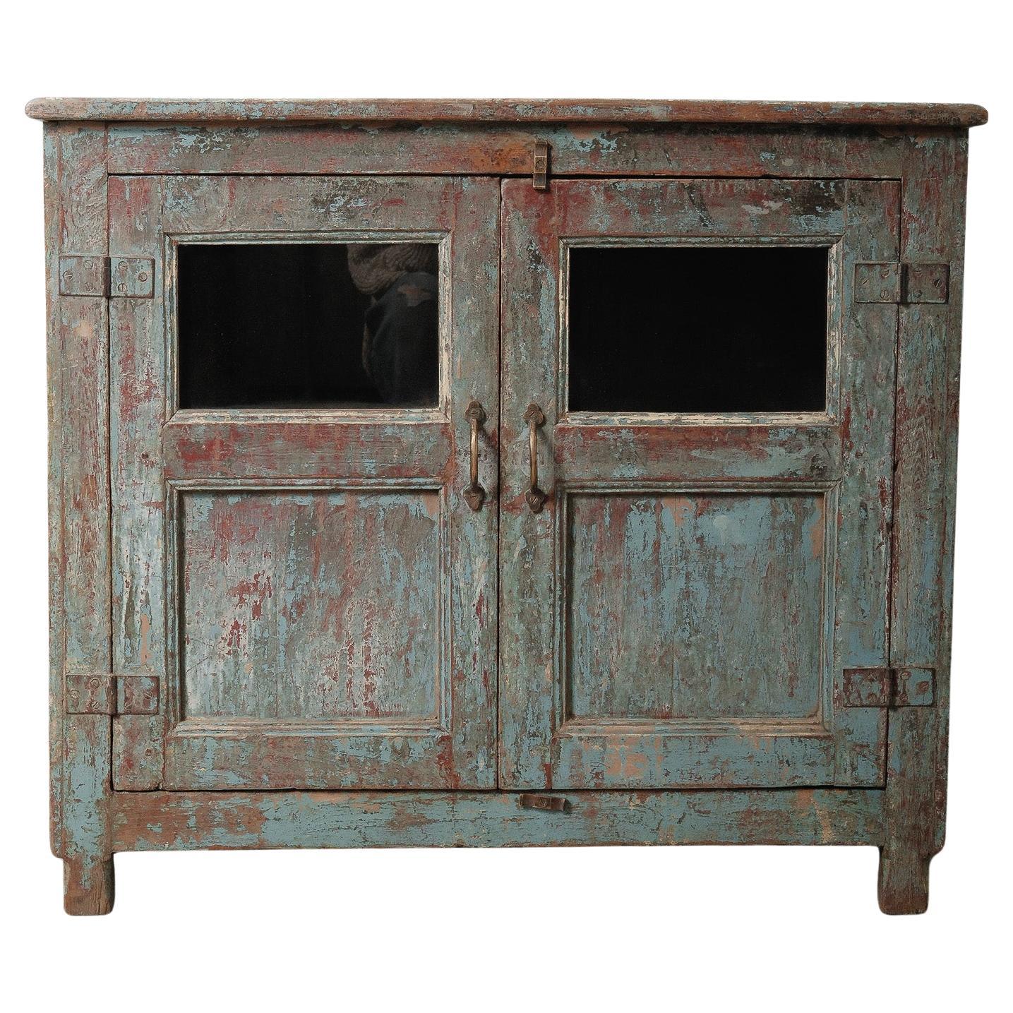 Buffet ancien peint en rouge et sarcelle vieilli, meuble de rangement à façade vitrée en vente