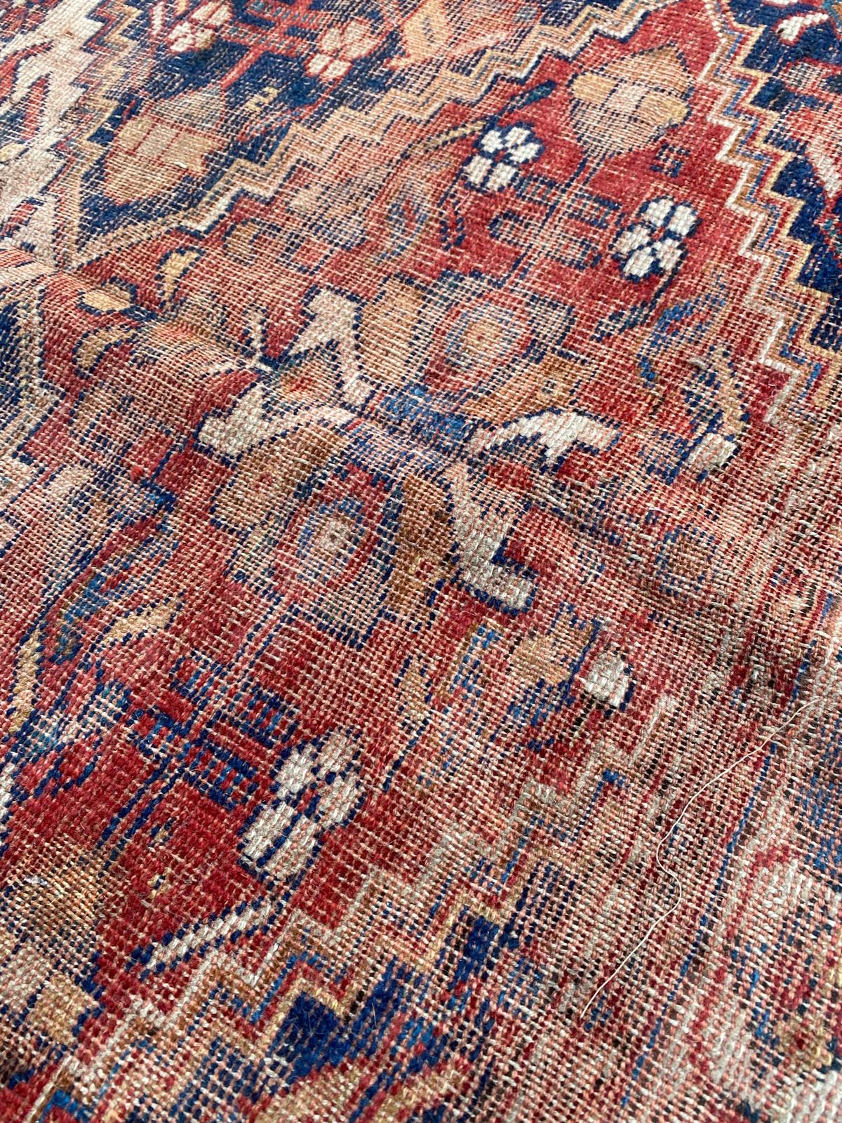 Tappeto Tribale Afshar Antico Distressed di Bobyrug in vendita 7