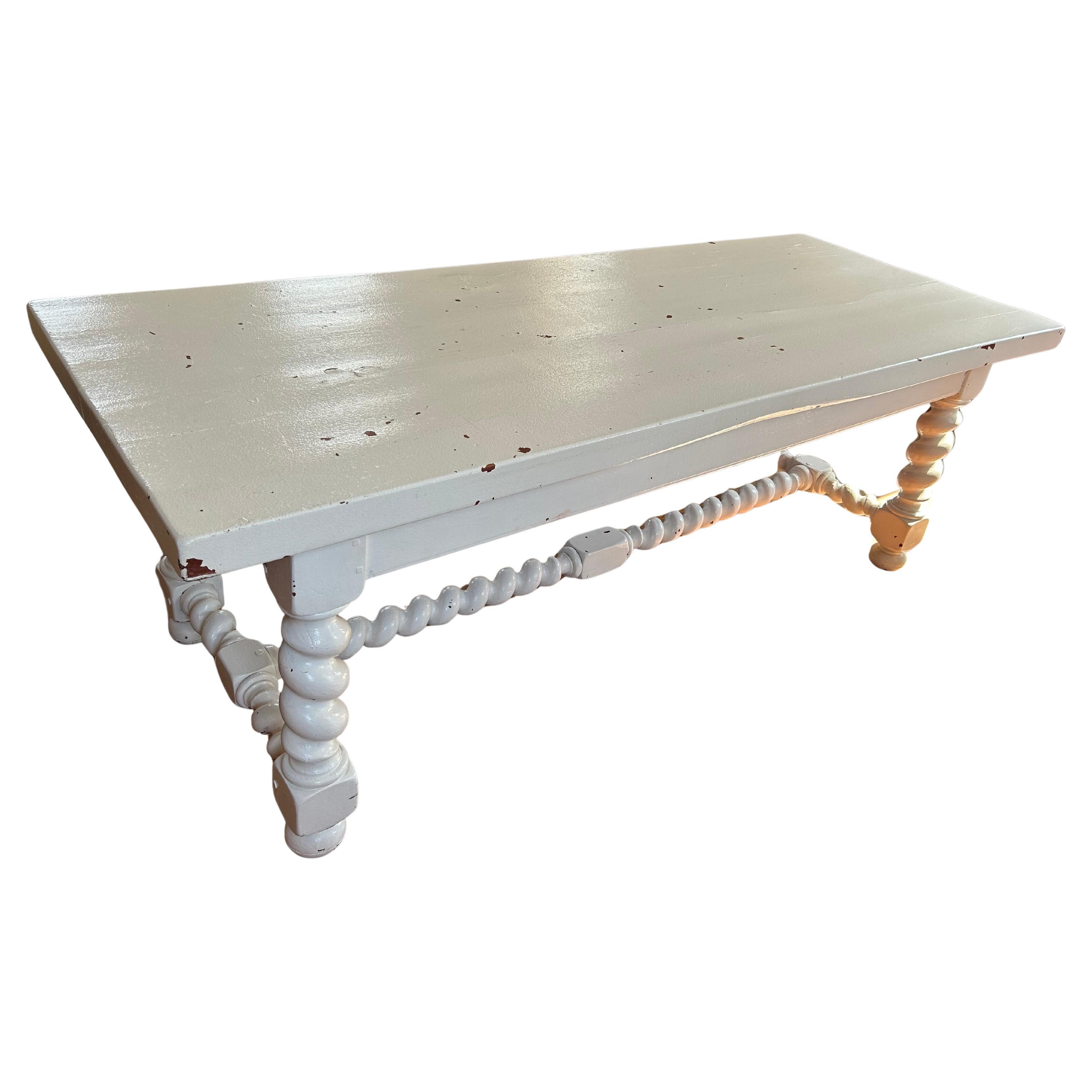 Antigua Mesa de Granja Francesa Blanca Decolorada con Fabulosa Base Giratoria de Cebada