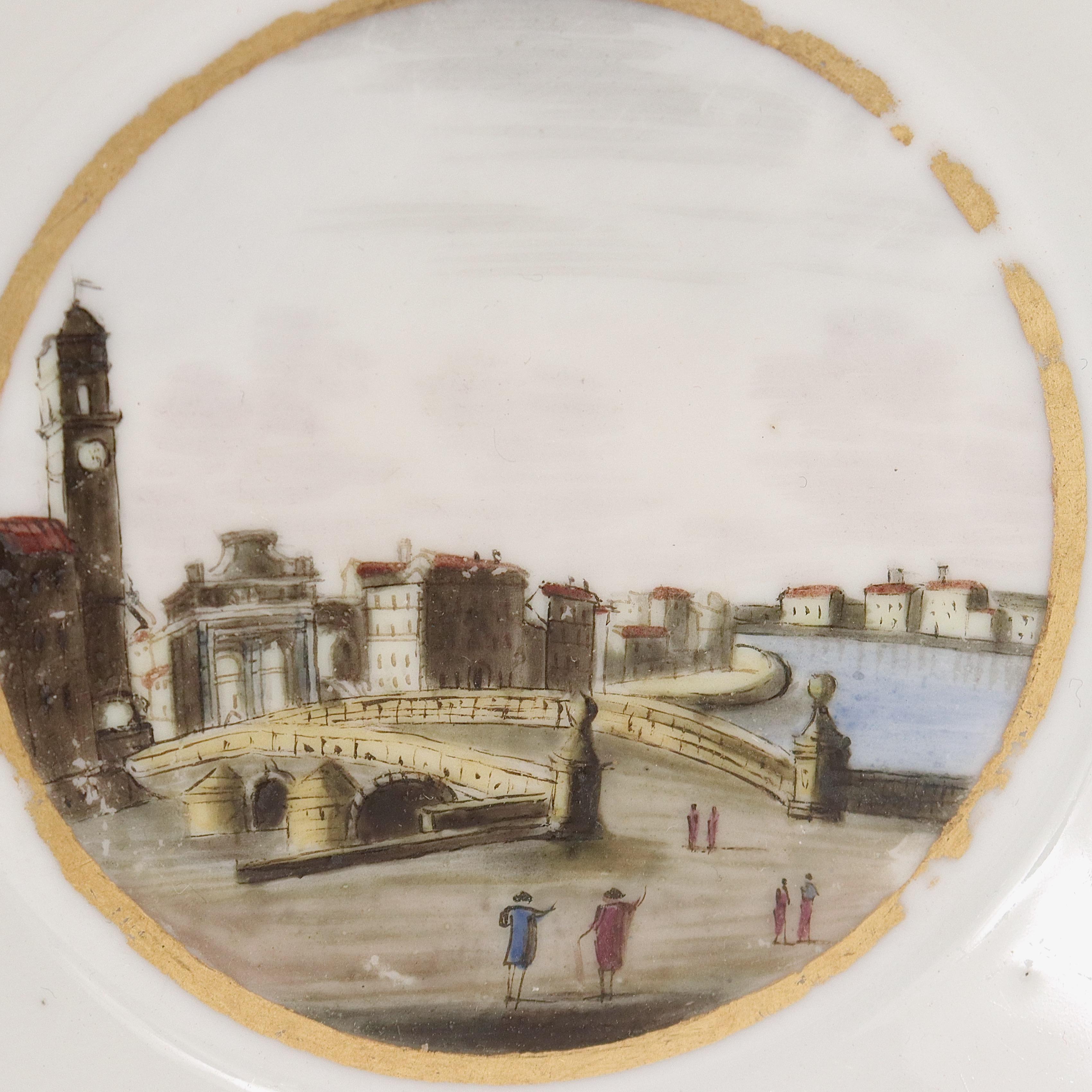 Tasse et soucoupe néoclassiques italiennes en porcelaine de Doccia antique  en vente 9
