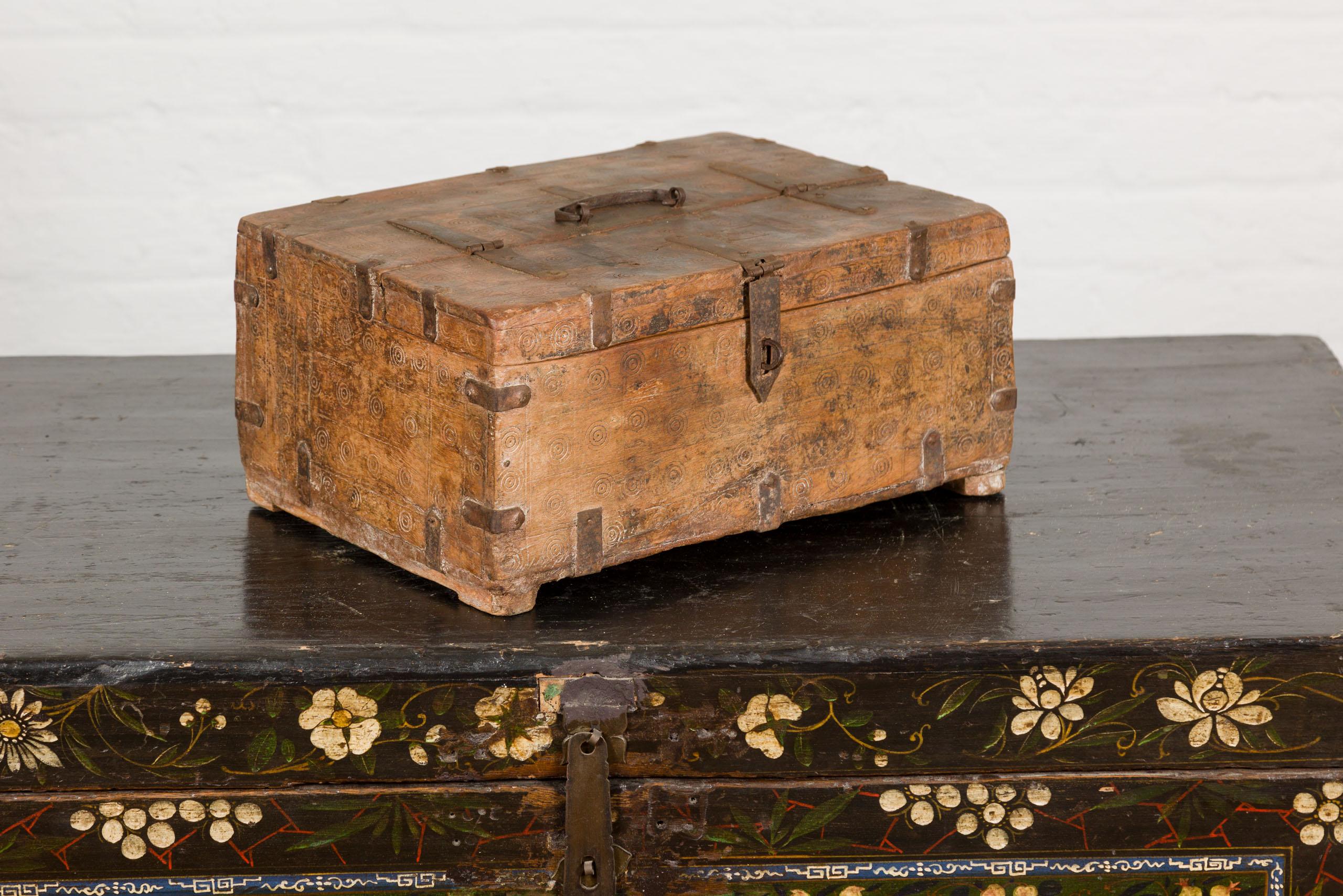 Antique Document Box with Incised Concentric Motifs and Partial Opening Top For Sale 5