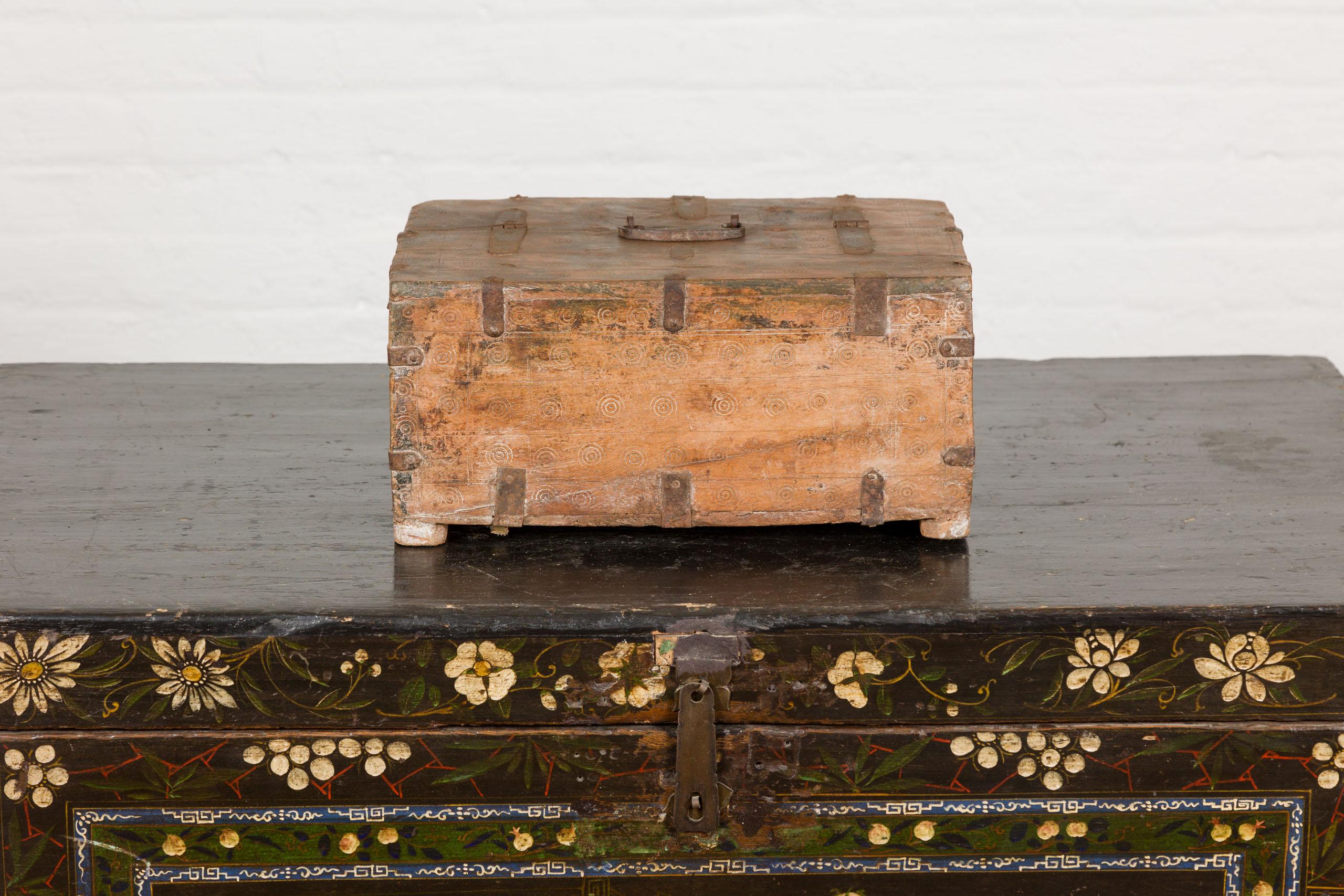 Antique Document Box with Incised Concentric Motifs and Partial Opening Top For Sale 7