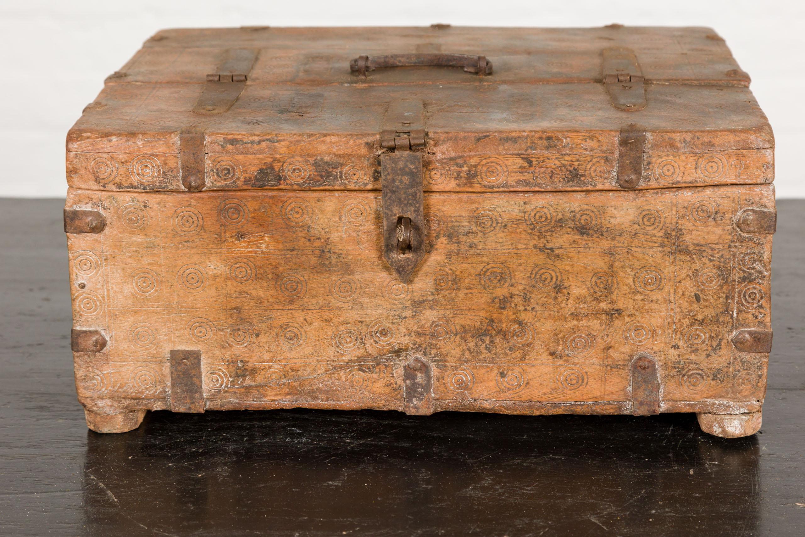 Antique Document Box with Incised Concentric Motifs and Partial Opening Top For Sale 2