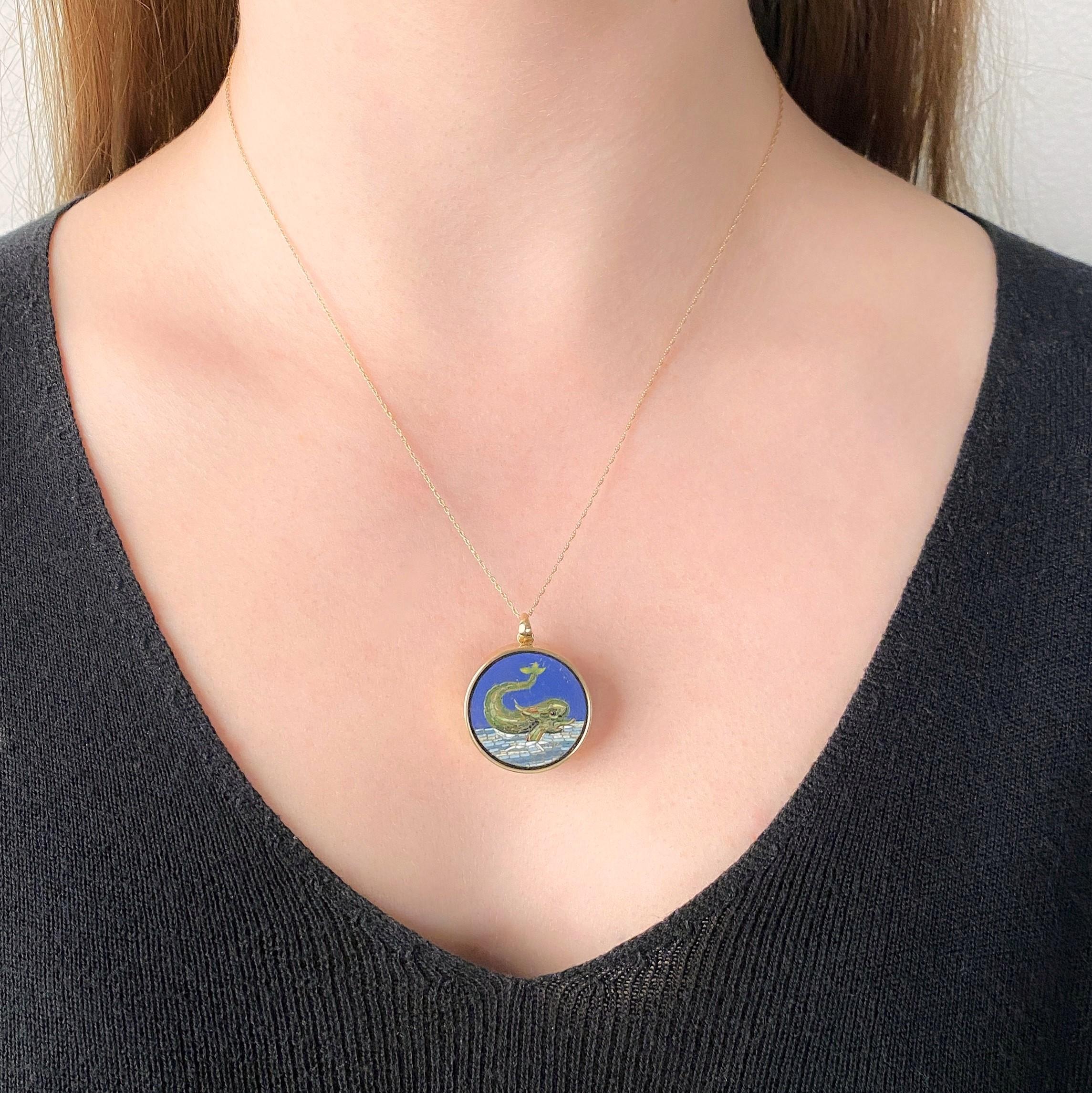 Antique Dolphin Micromosaic Pendant of 14k Gold In Good Condition For Sale In Lewisburg, PA