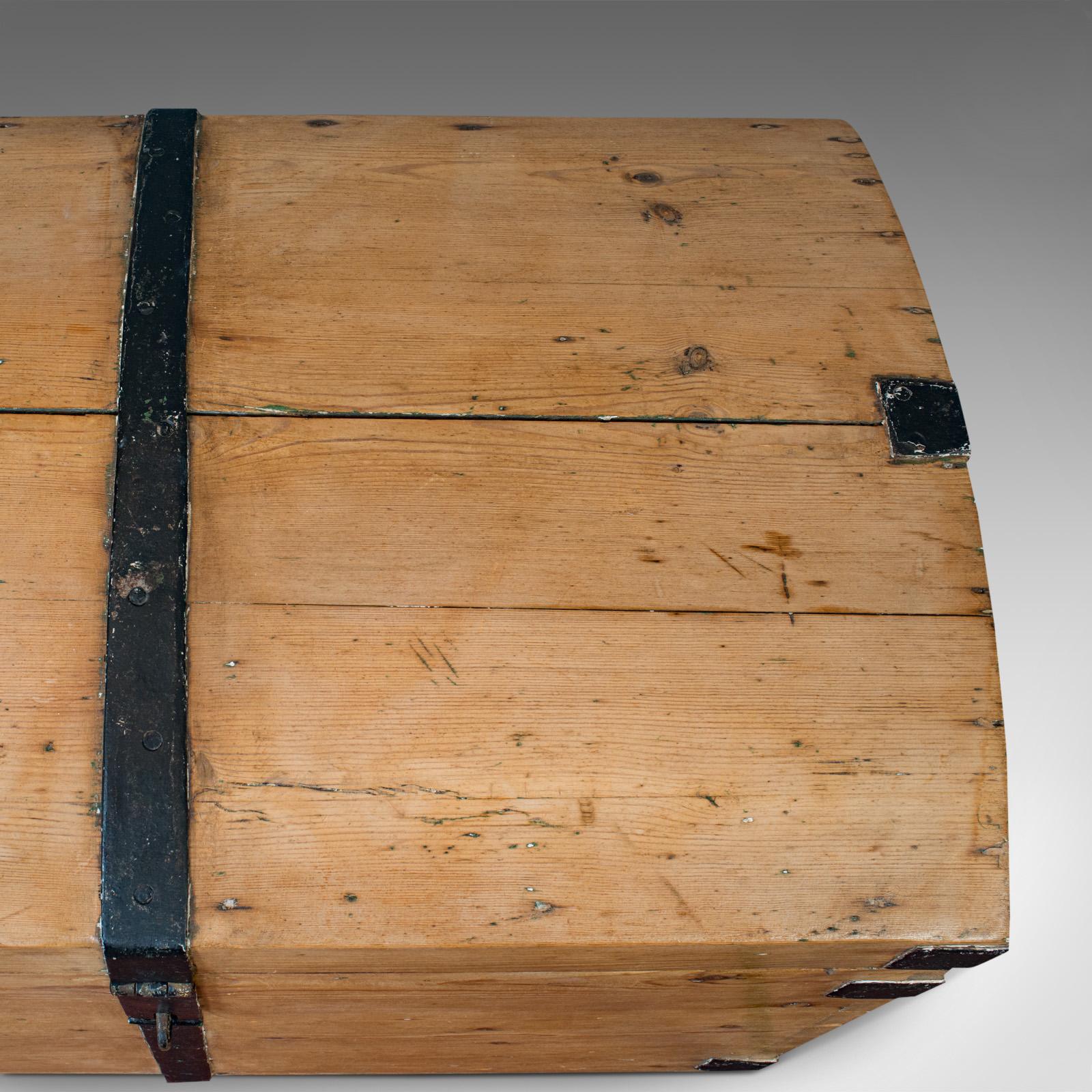 Antiquities Dome Top Carriage Chest, English, Iron Bound, Pine, Travelling Trunk en vente 2
