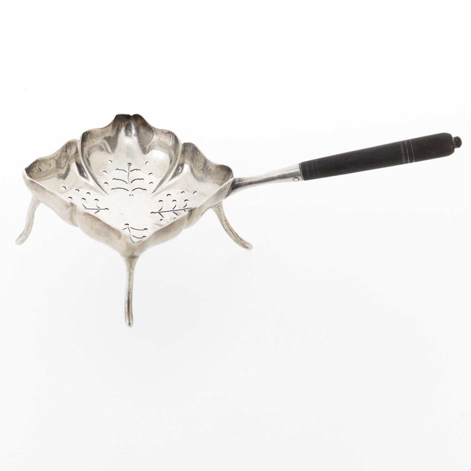 Antiguo colador de té con pie Dominick & Haff Silver de plata de ley Estadounidense en venta