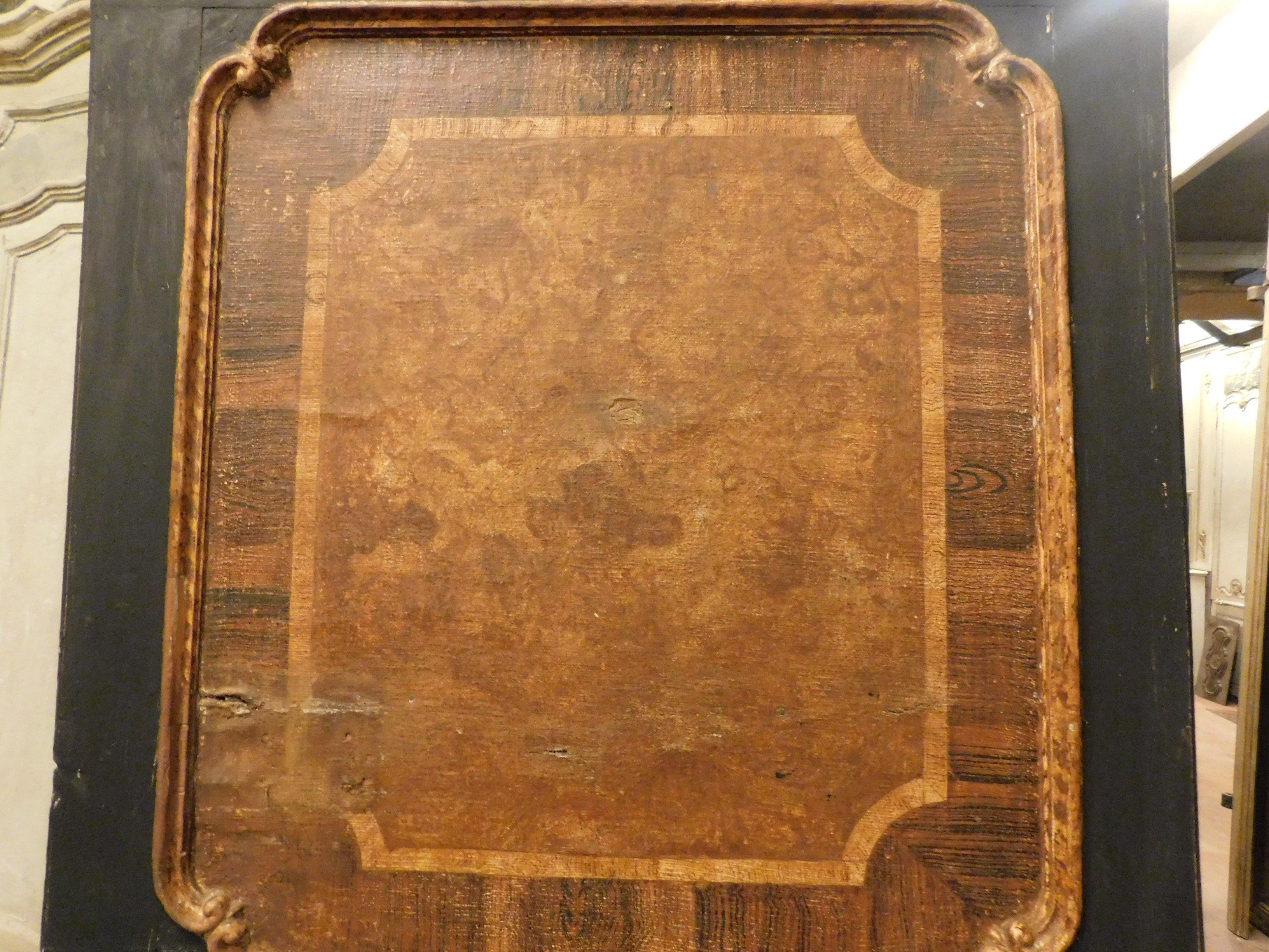 Puerta Antigua Revestida de Cuero sobre Madera, Marrón y Negro, Siglo XVIII, Italia siglo XVIII y antes en venta