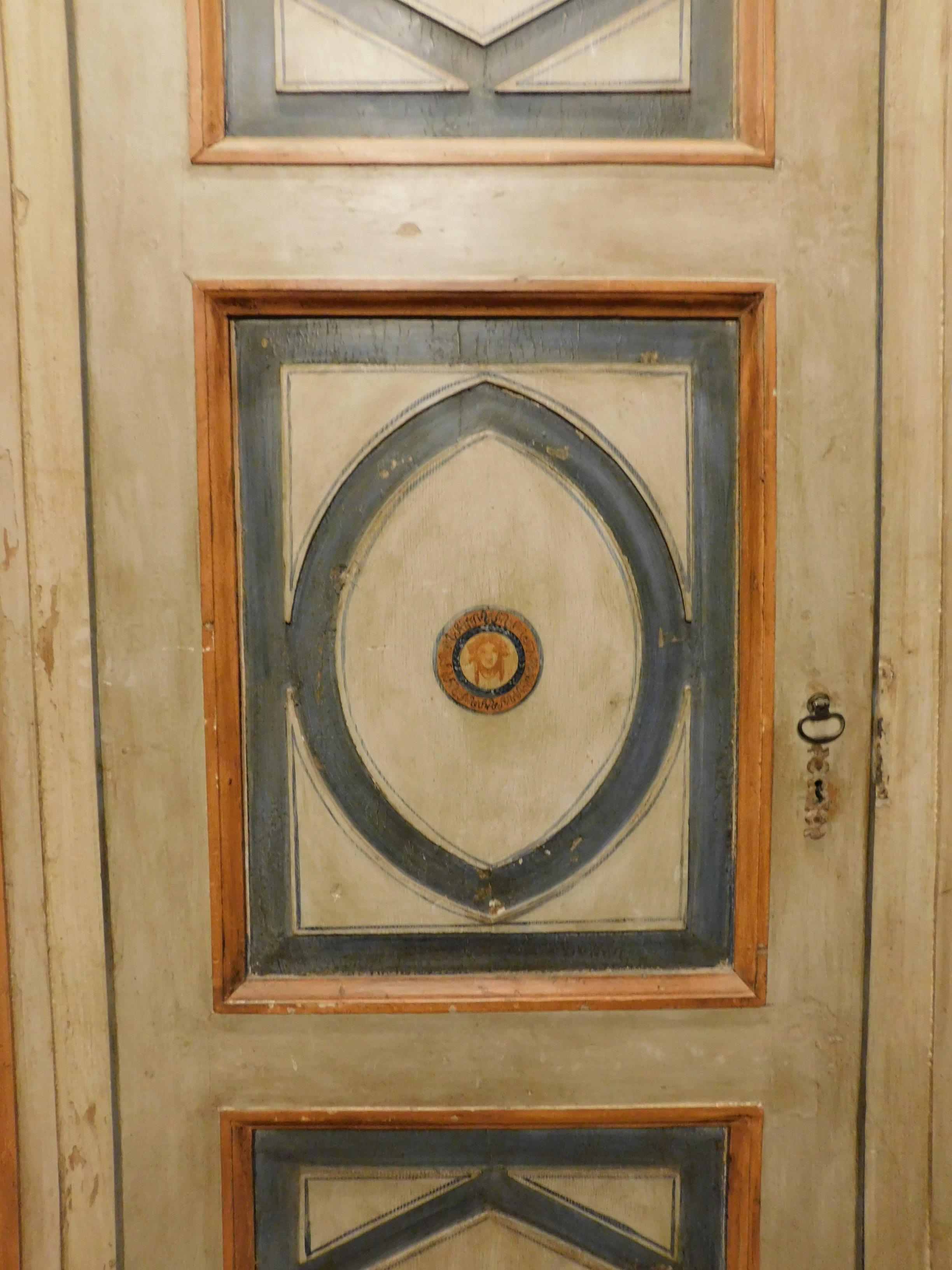 Antike Tür mit Rahmen, bemalt in verschiedenen Farben und Venus, Italien, 1700 (Handbemalt) im Angebot