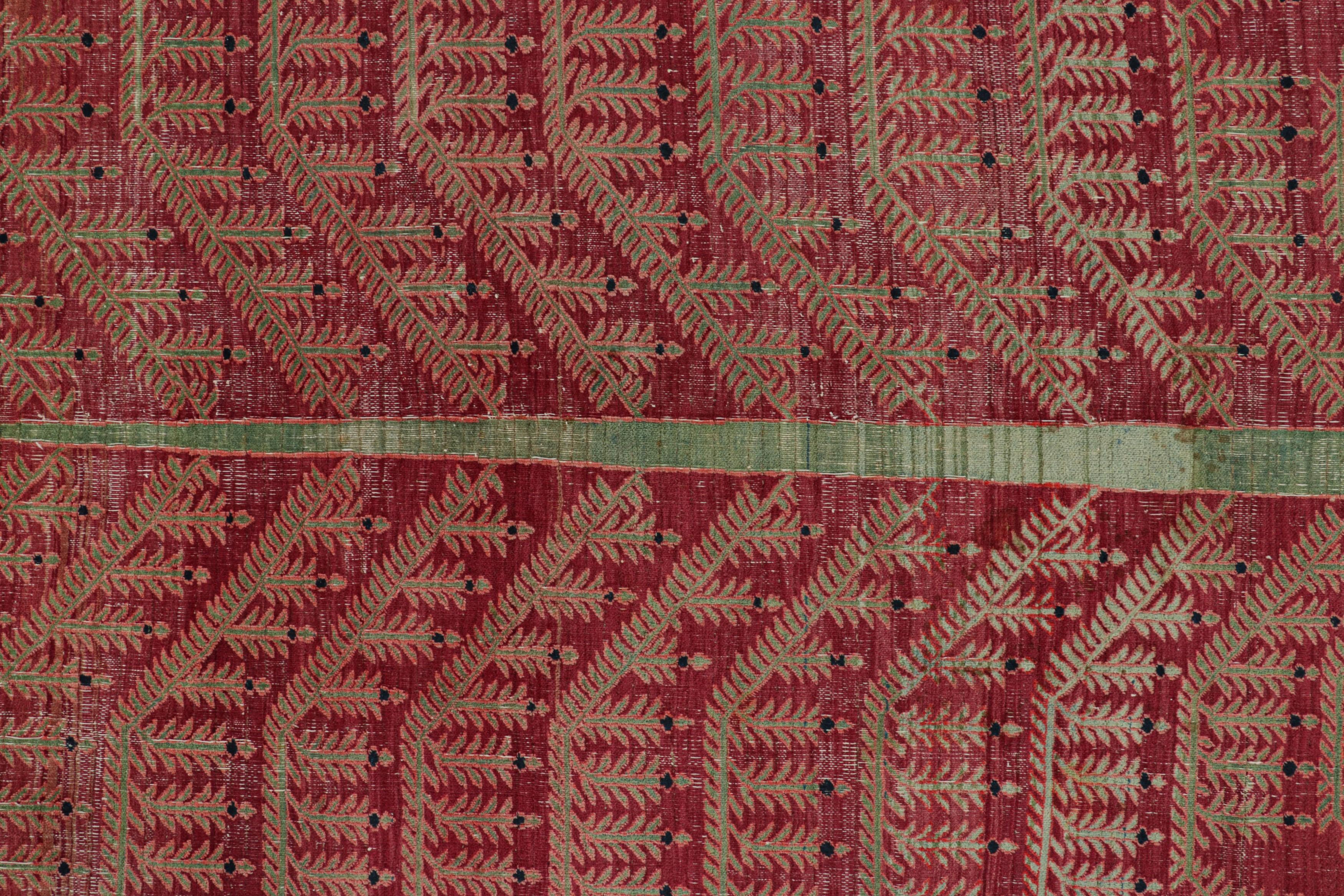 Wool Antique Doroksh Persian Rug, Red and Pink Tree of Life Pattern - Rug & Kilim For Sale