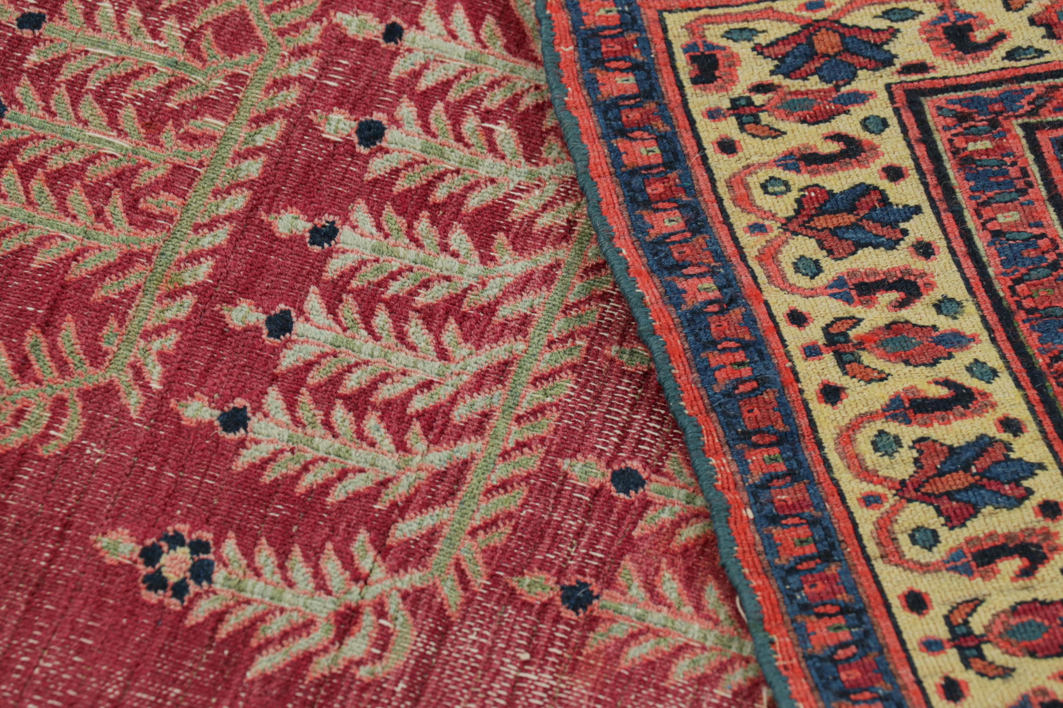 Antique Doroksh Persian Rug, Red and Pink Tree of Life Pattern - Rug & Kilim For Sale 1