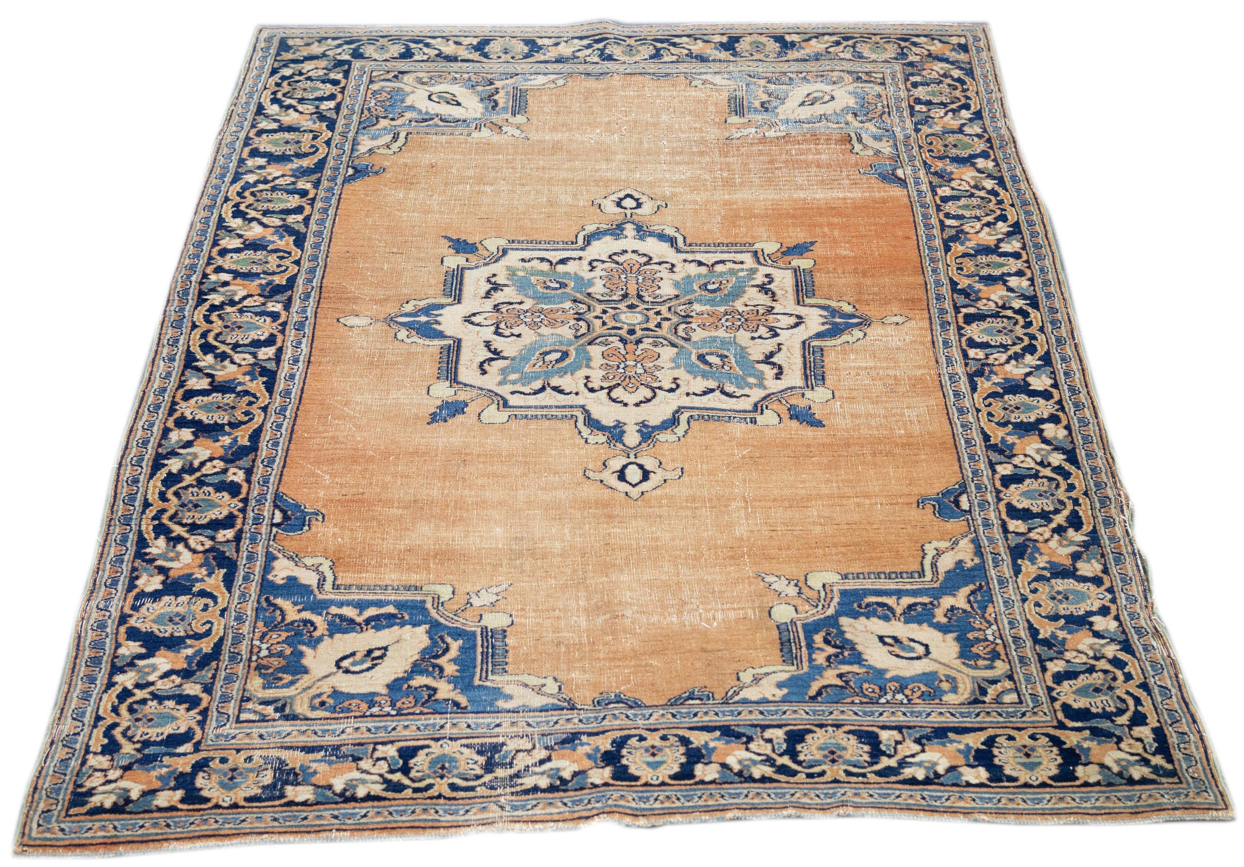 Antique Doroksh Rug 3'9'' x 5'9'' In Good Condition For Sale In New York, NY