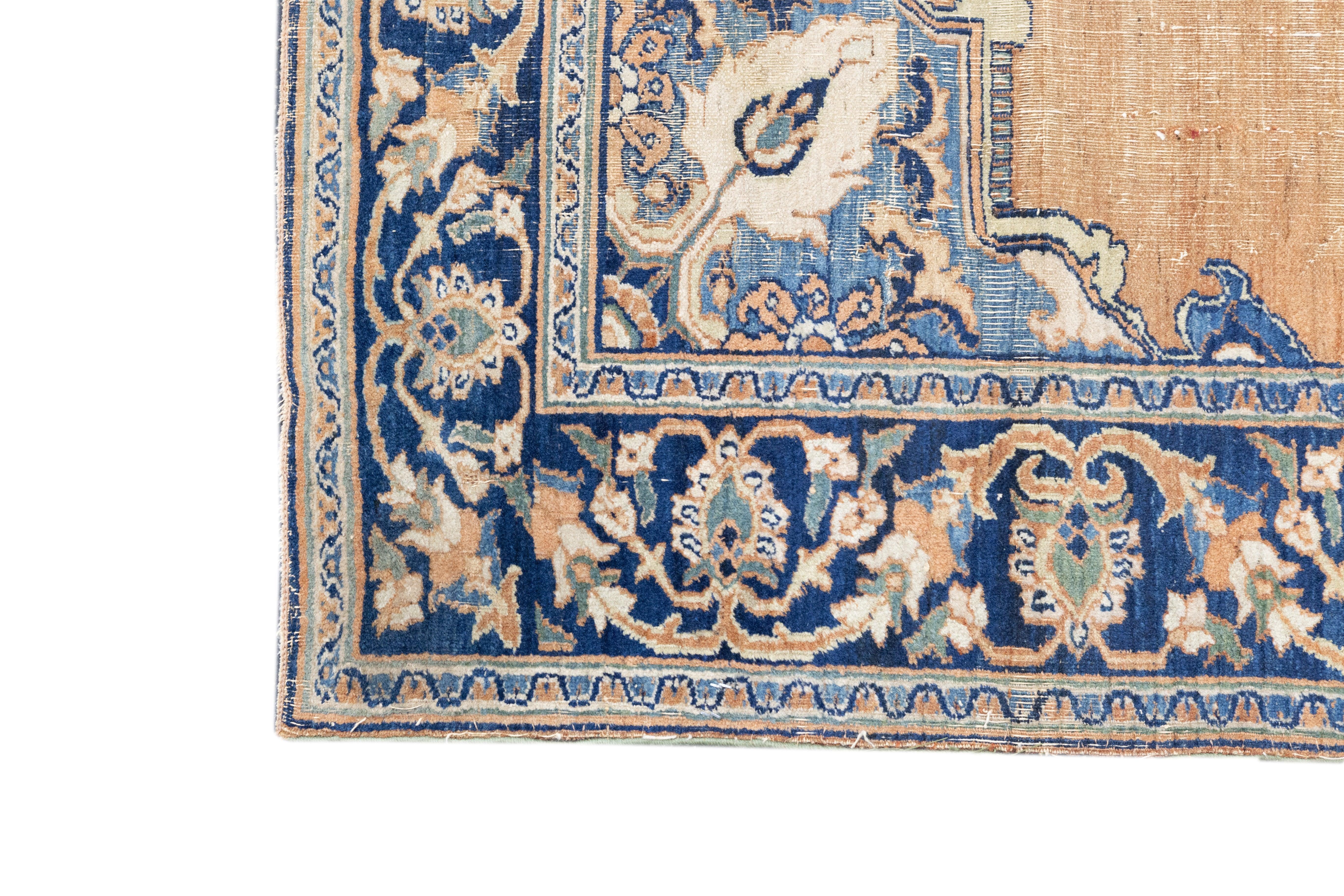 19th Century Antique Doroksh Rug 3'9'' x 5'9'' For Sale