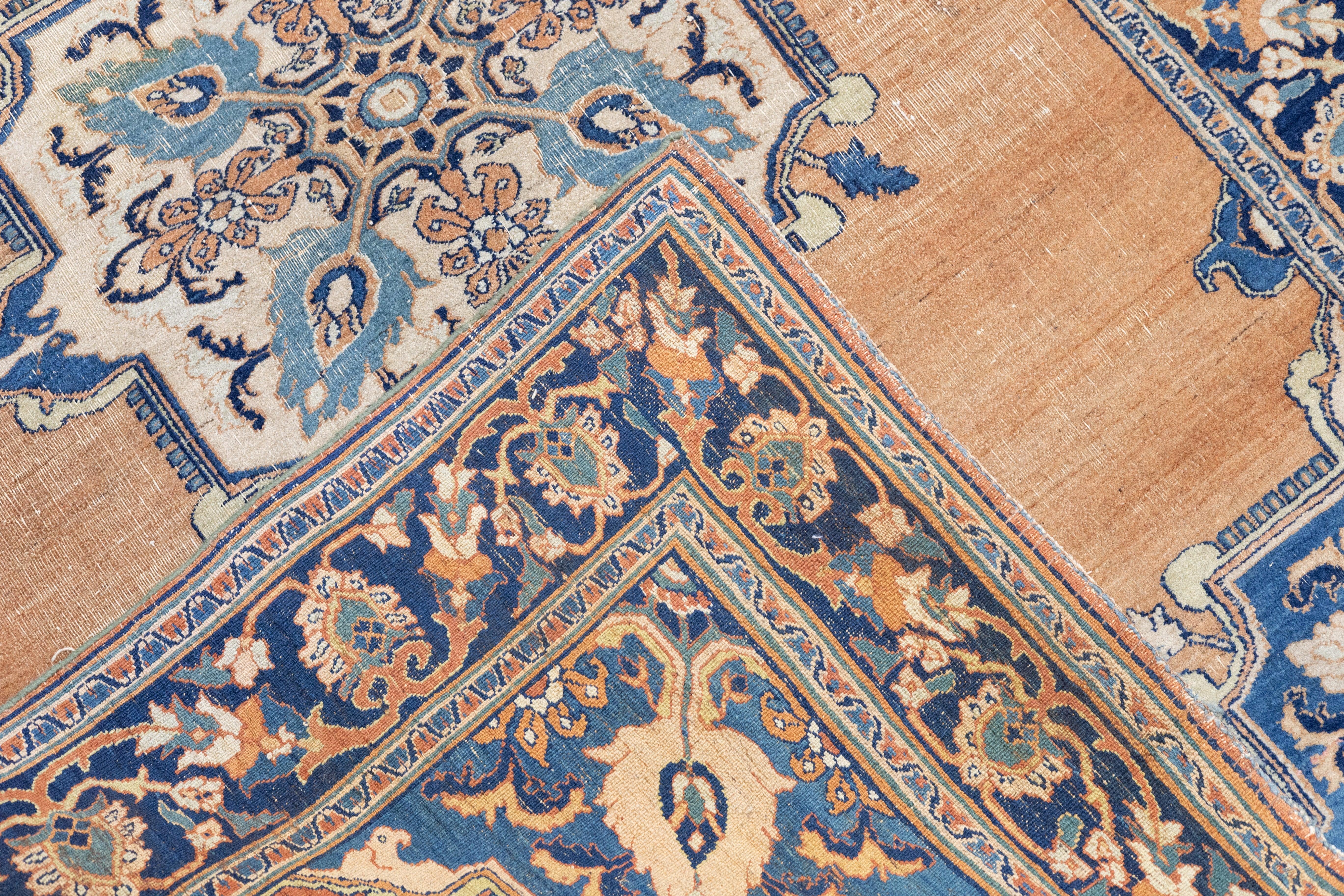 Antique Doroksh Rug 3'9'' x 5'9'' For Sale 2