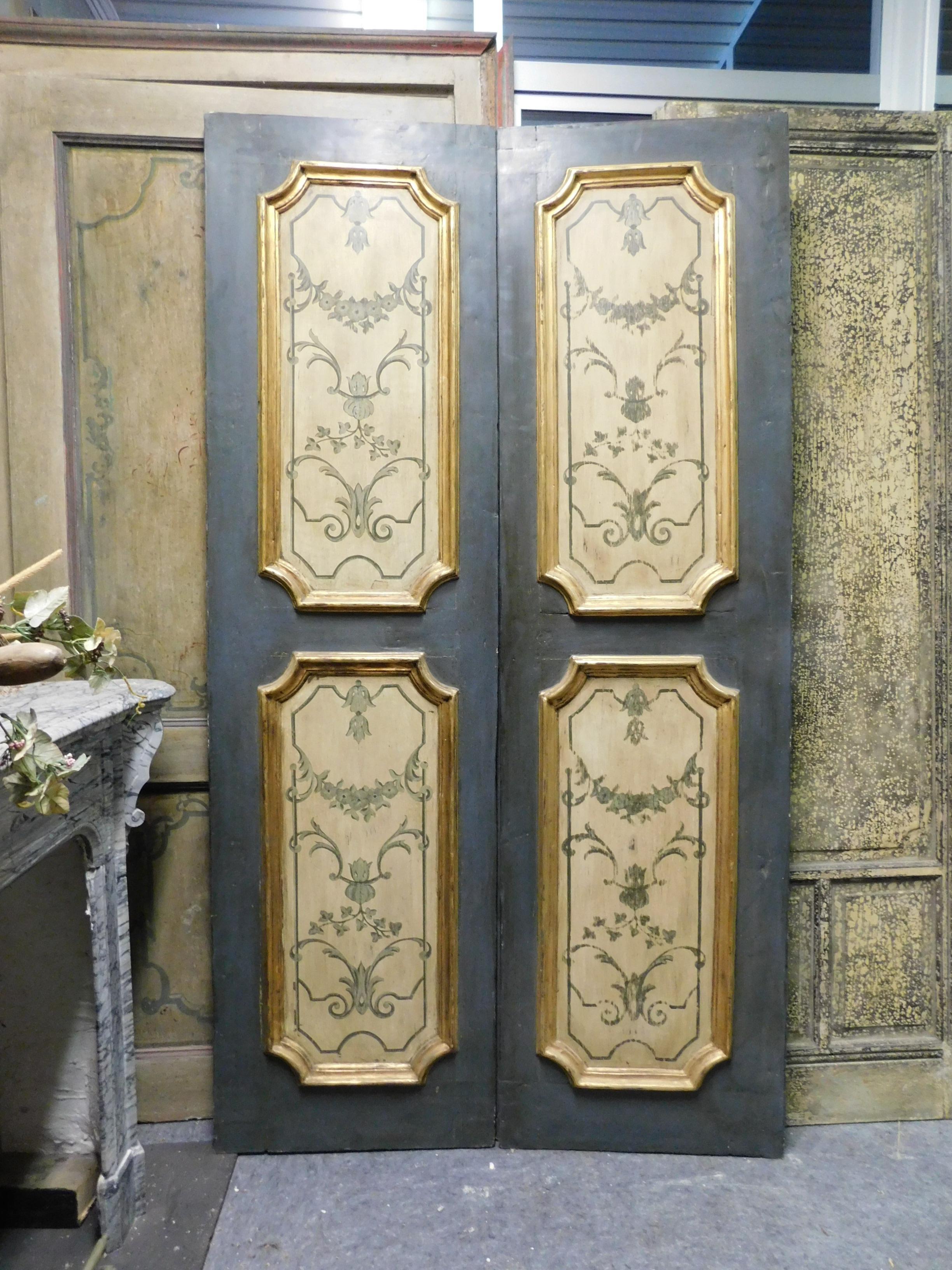 italien Porte double ancienne, panneaux peints et dorés, 18e siècle, Italie Milan en vente