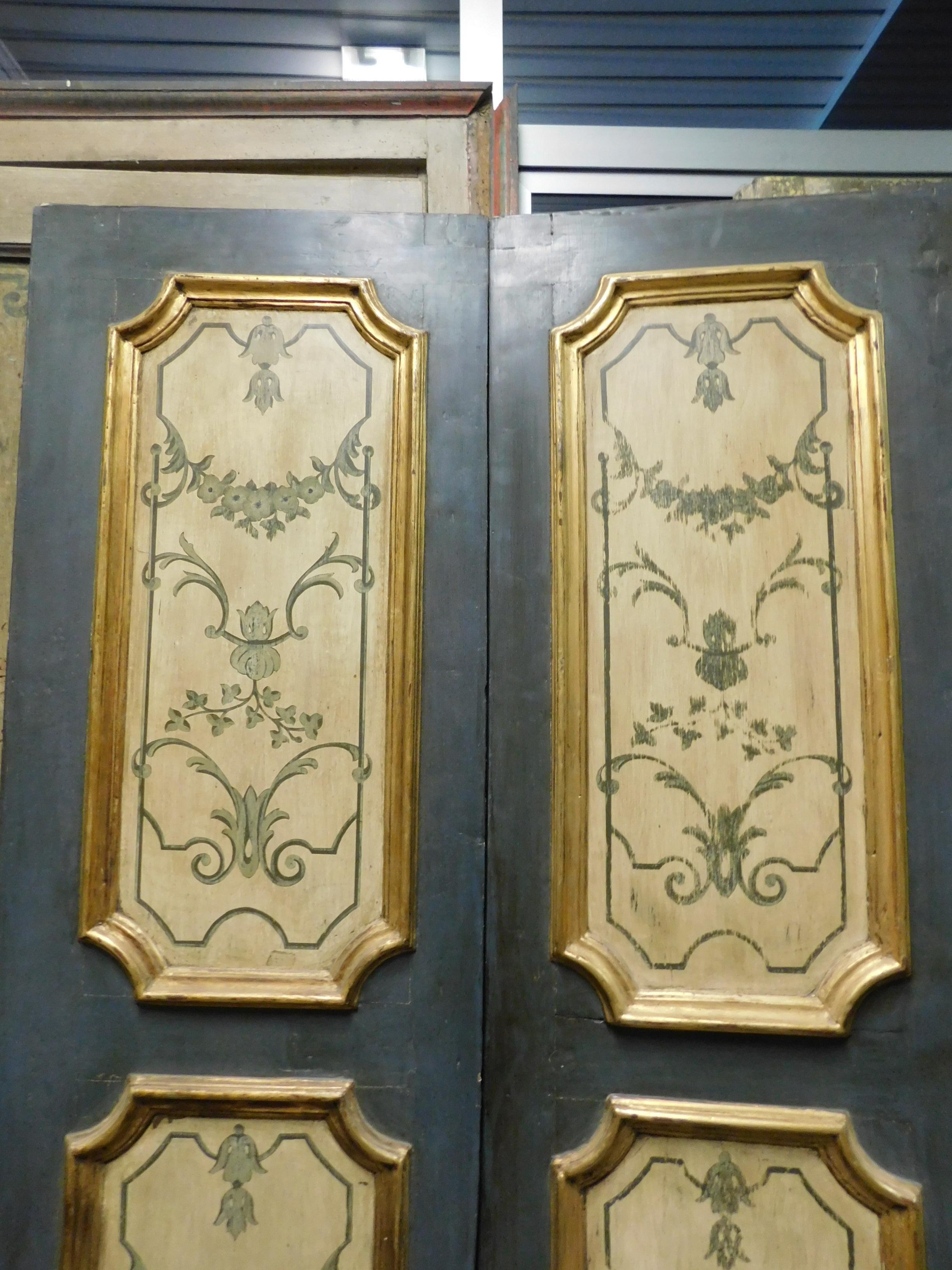 Peint à la main Porte double ancienne, panneaux peints et dorés, 18e siècle, Italie Milan en vente