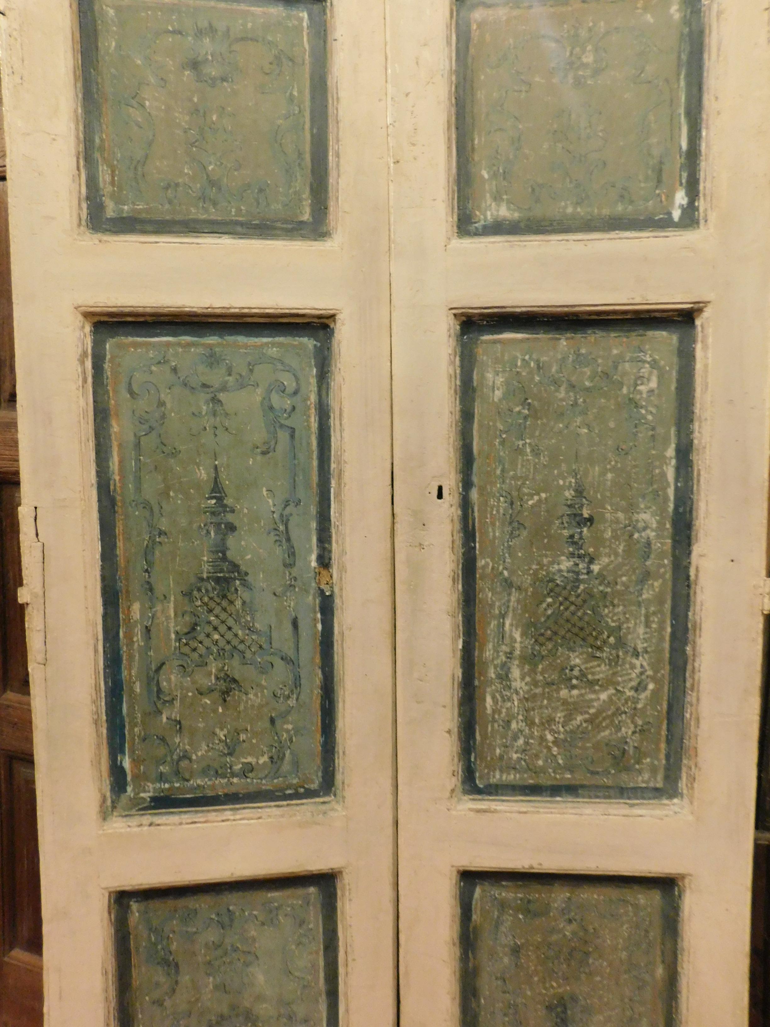 Italian Antique Double Doors in White and Blue Lacquered Wood, 1700, Italy
