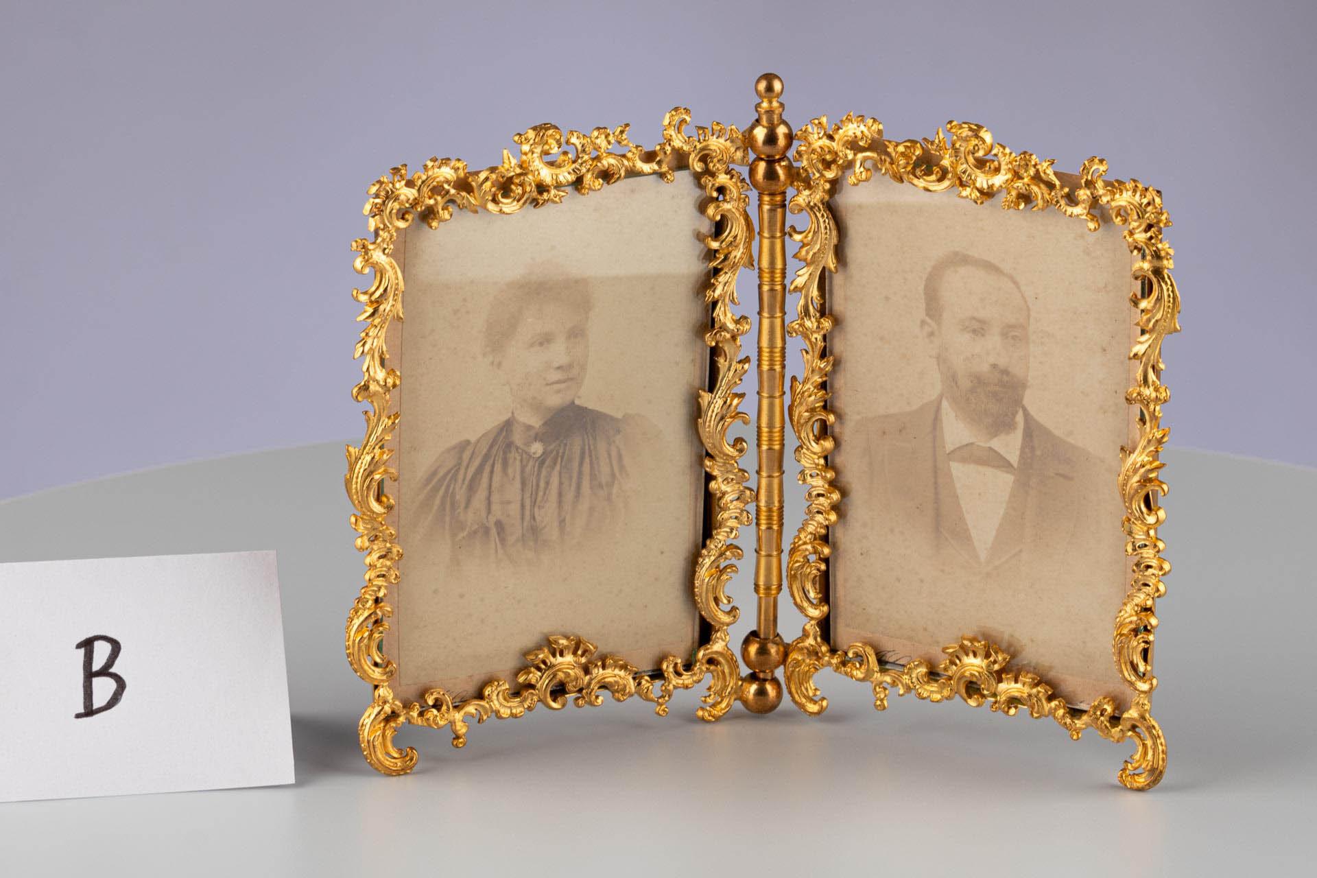 Antique Double Picture Frame, France, Circa 1860, 6 x 9 cm For Sale 3
