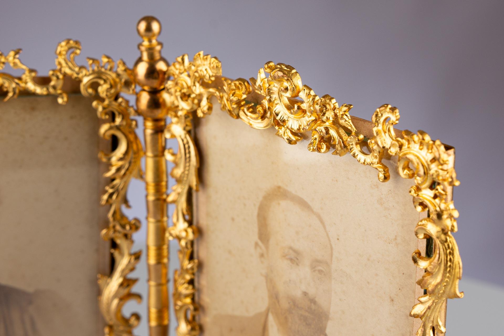 Beautiful brass picture frame, France, circa 1860.
Picture size of each side: 6 cm x 9 cm.


