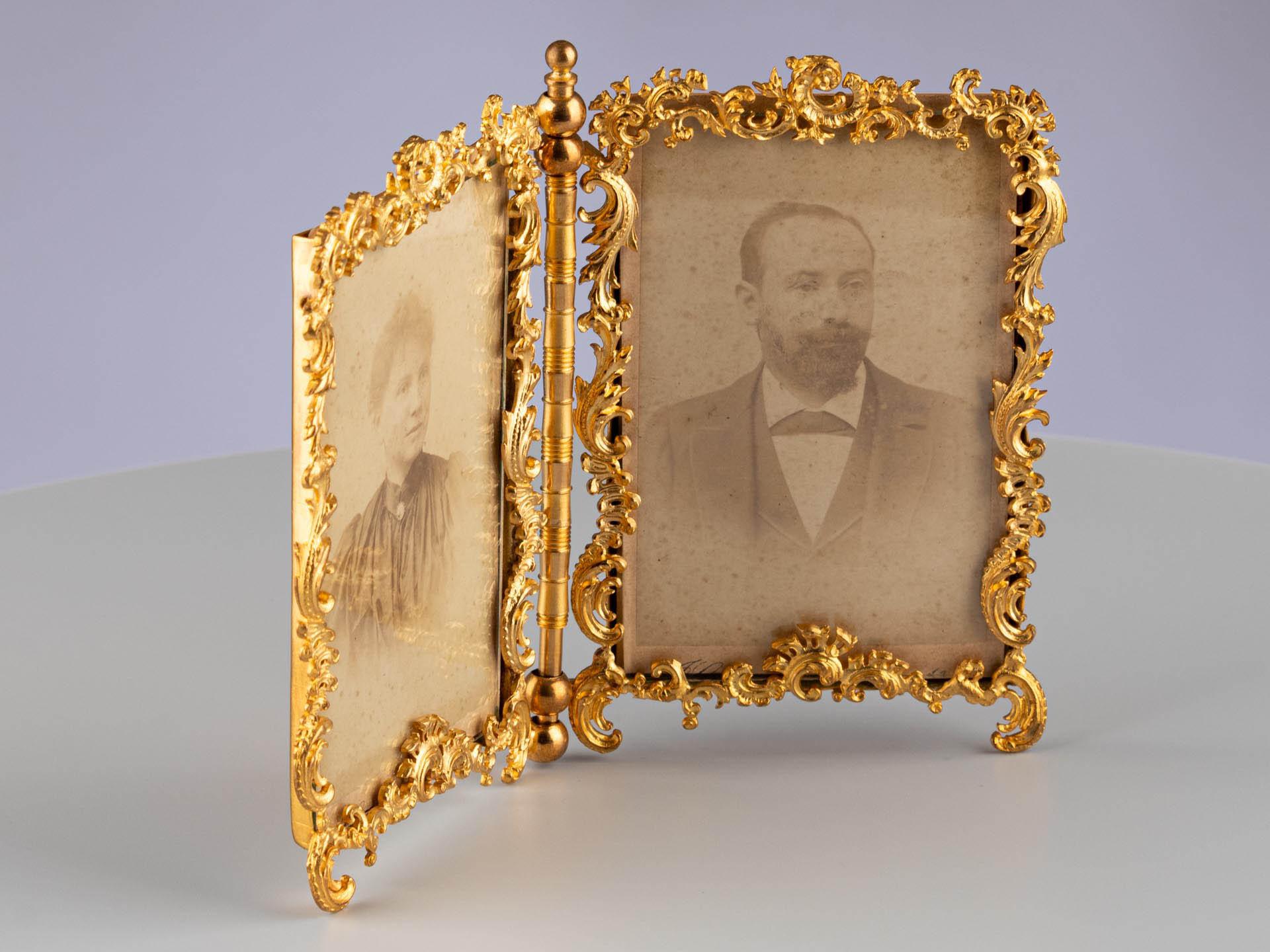 Antique Double Picture Frame, France, Circa 1860, 6 x 9 cm In Good Condition For Sale In Greven, DE