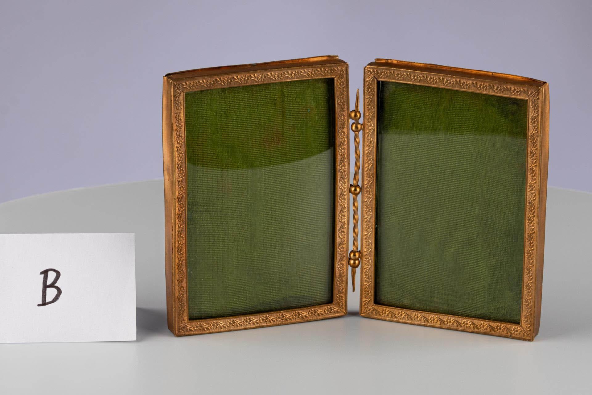 Antique Double Picture Frame, Louis XVI Style, France, Circa 1880, 6 x 9 cm 3