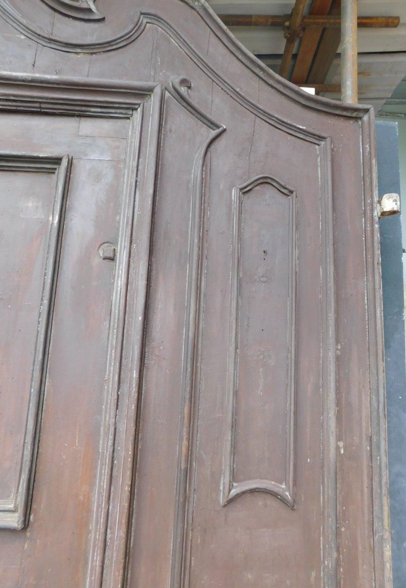 18th Century and Earlier Antique double-sided entrance door in carved walnut, 18th century Italy For Sale