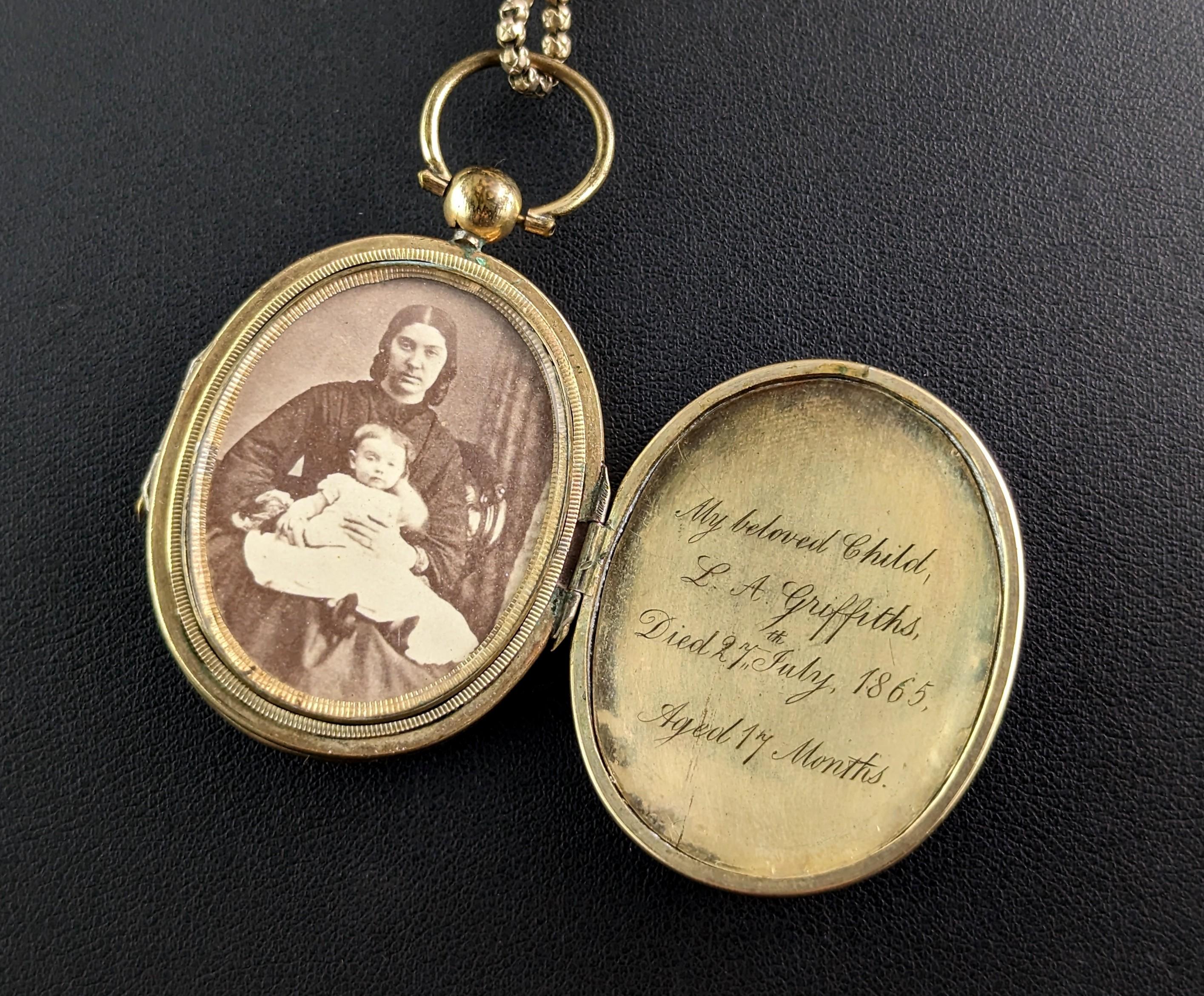 Antique Double sided mourning locket and chain necklace, Victorian 1