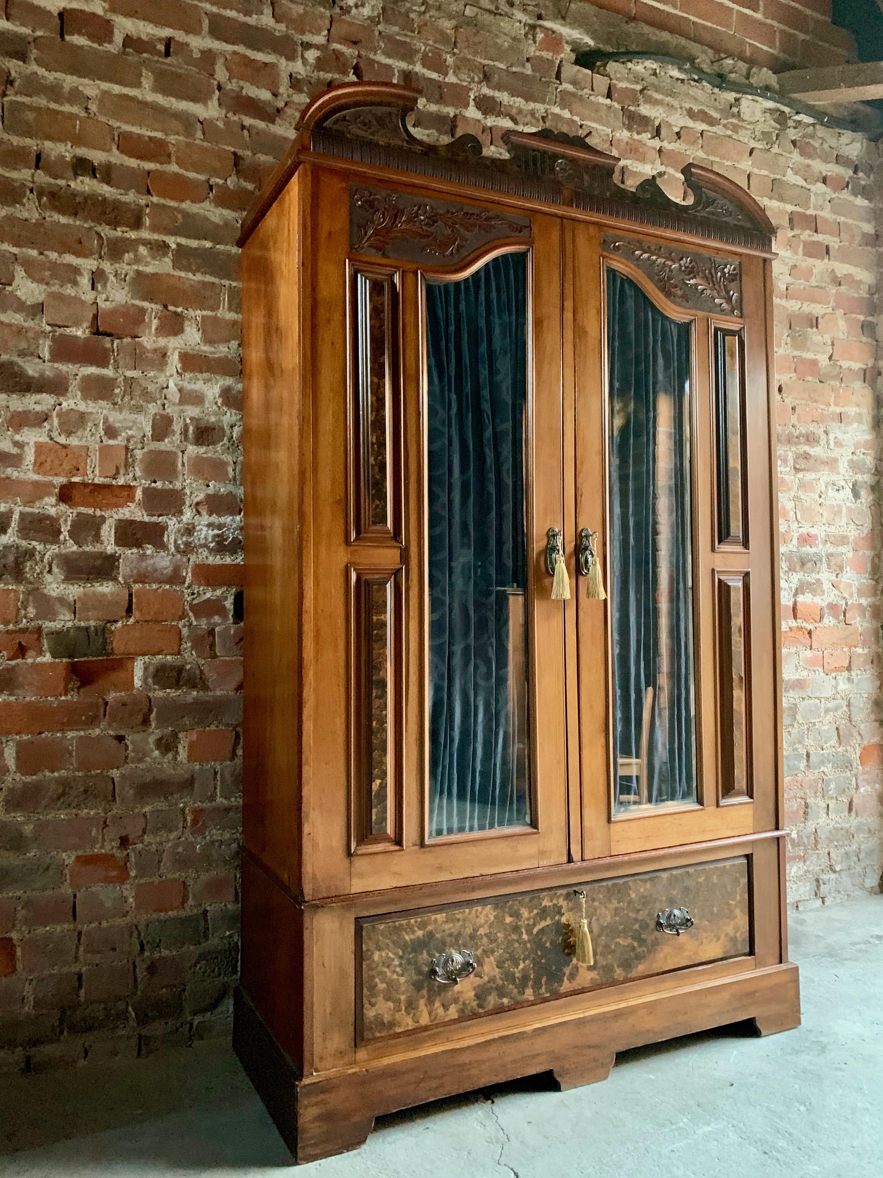 Antique Double Wardrobe Armoire Walnut 19th Century Edwardian, circa 1900s 3