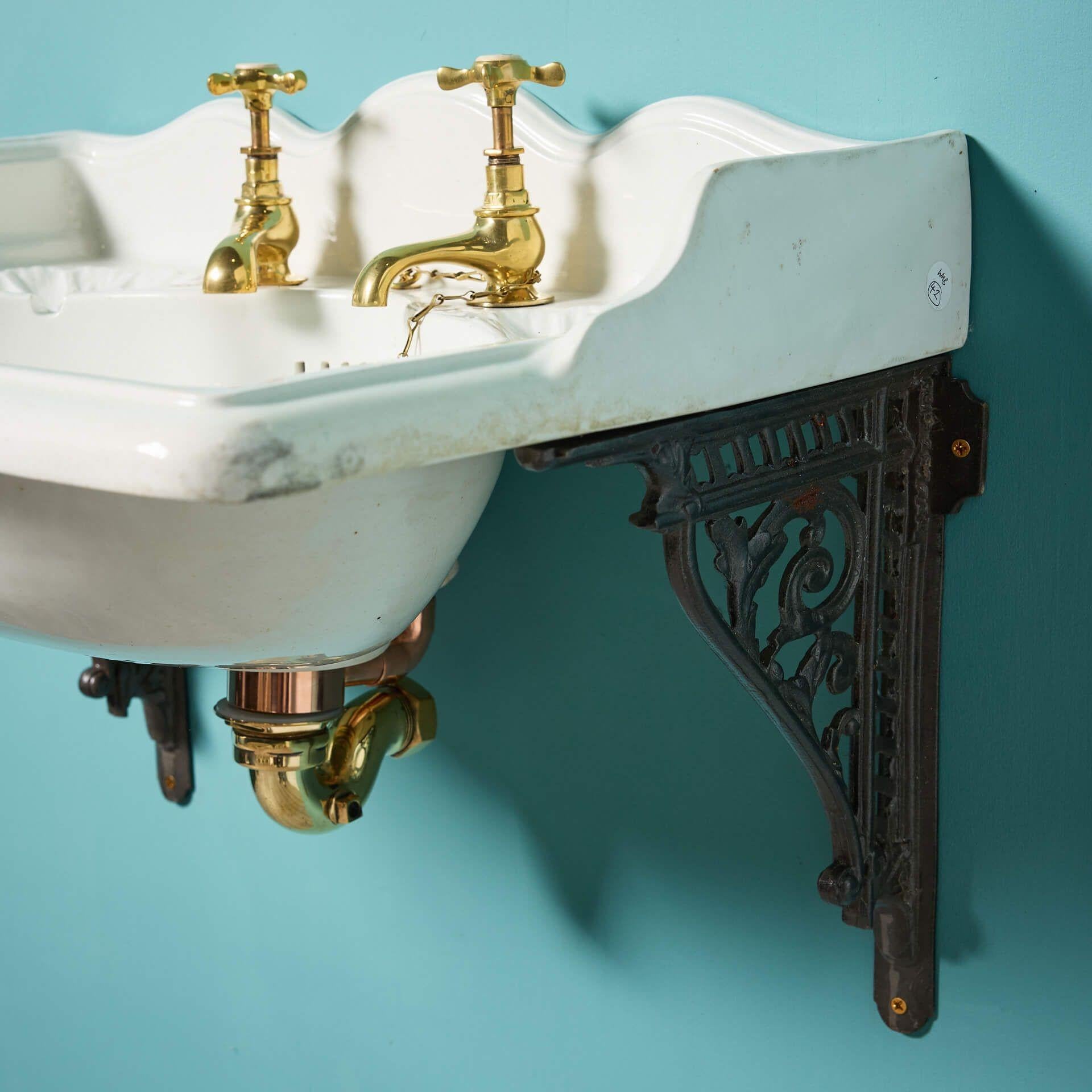 English Antique Doulton & Co. Sink with Cast Iron Wall Brackets For Sale