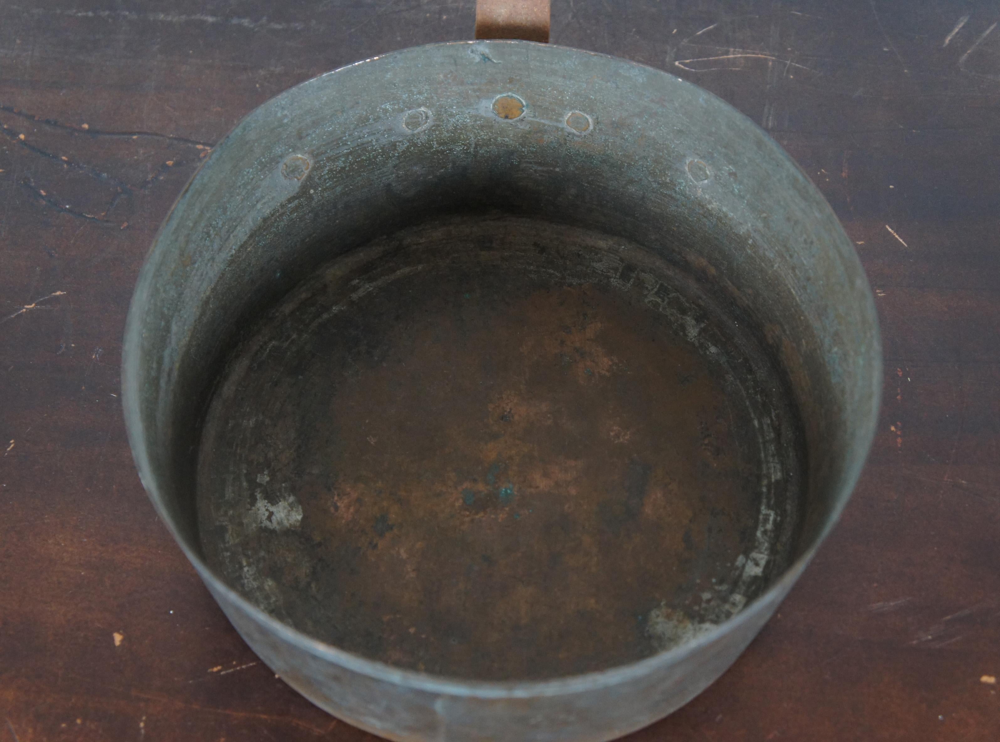 Antike Taubenschwanz-Keramik- Sauciere aus Kupfer mit Pan-Eisengriff, 5 Qt VHM im Zustand „Gut“ im Angebot in Dayton, OH