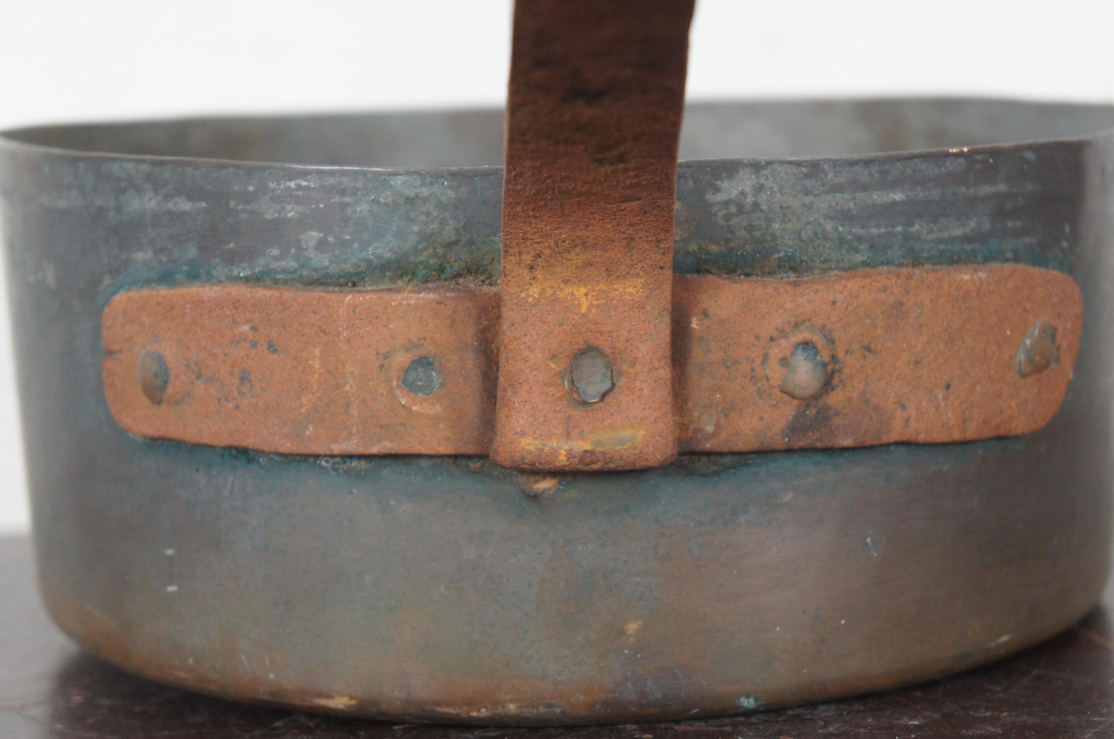 Antike Taubenschwanz-Keramik- Sauciere aus Kupfer mit Pan-Eisengriff, 5 Qt VHM im Angebot 2