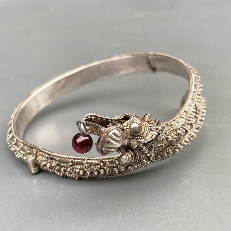 Bracelet à charnière Dragon Antiques Silver Bon état - En vente à Monroe Township, NJ