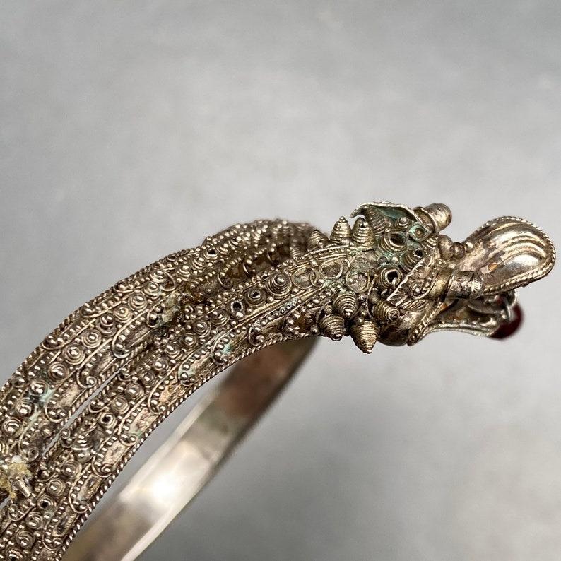 Bracelet à charnière Dragon Antiques Silver en vente 2
