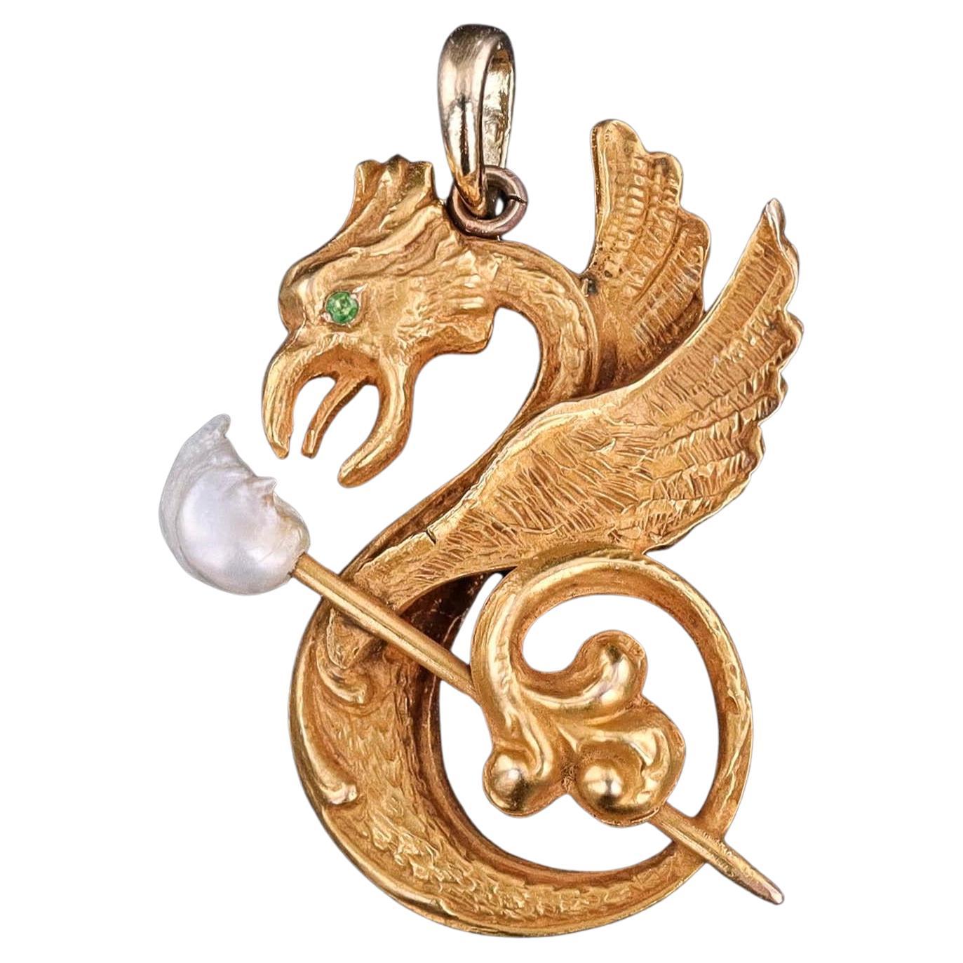 Pendentif Dragon antique en or 10k
